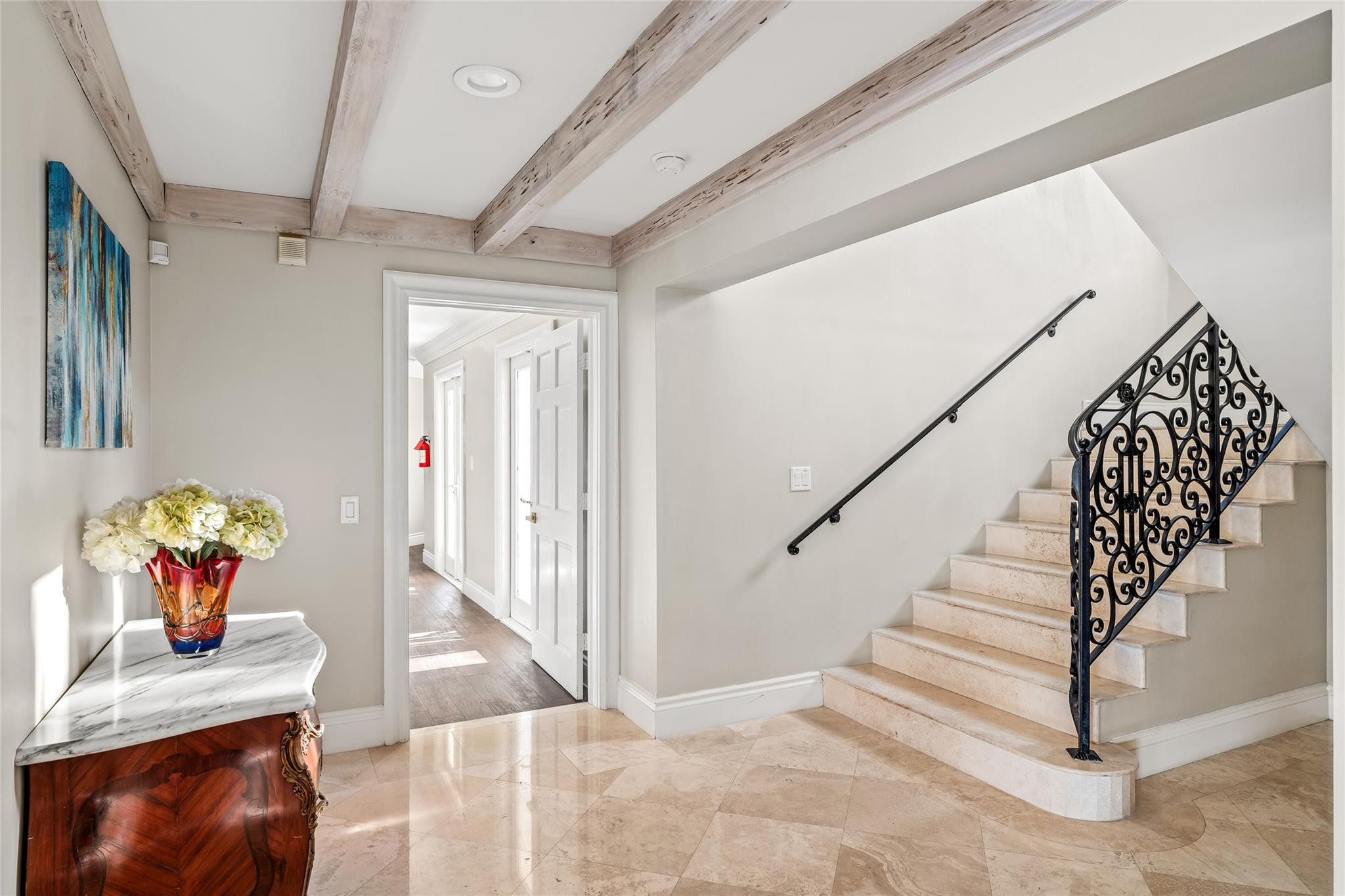 Merritt Isle 45-38 B - Residential