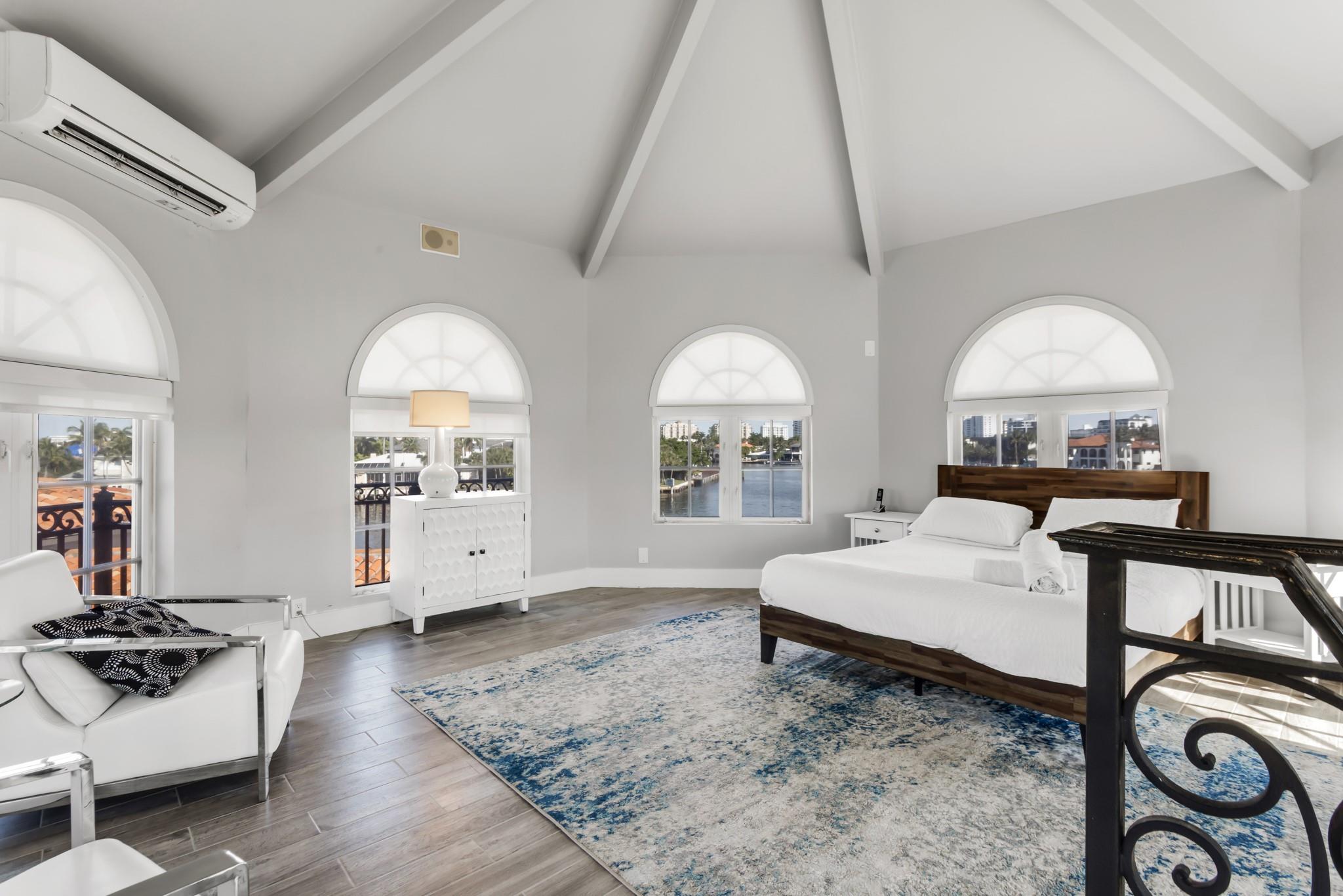 Merritt Isle 45-38 B - Residential