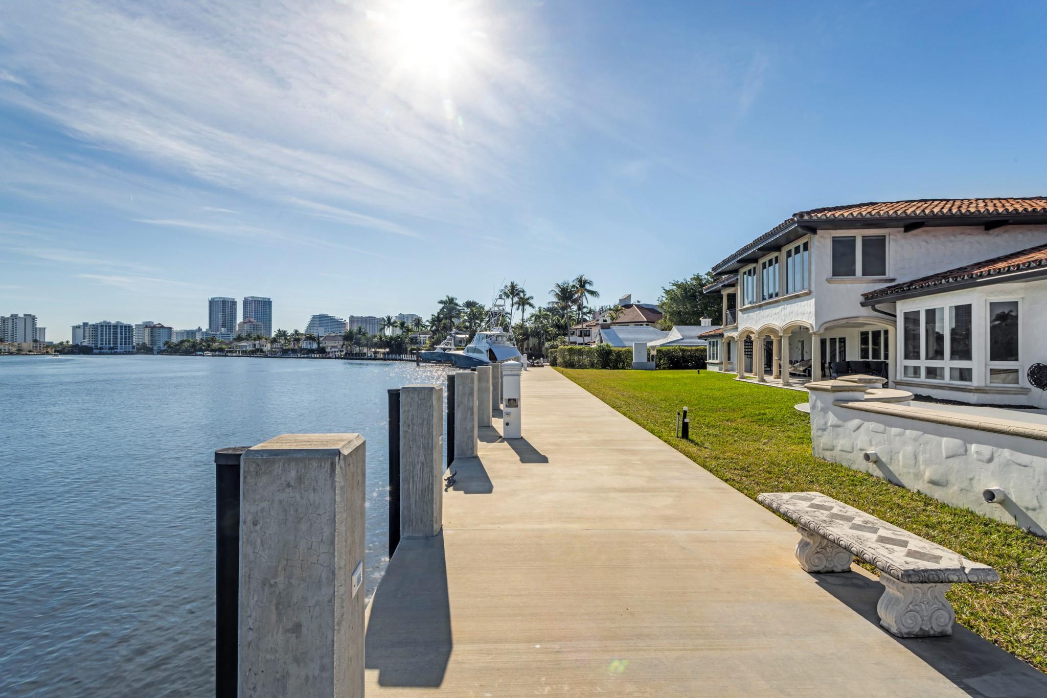 Merritt Isle 45-38 B - Residential