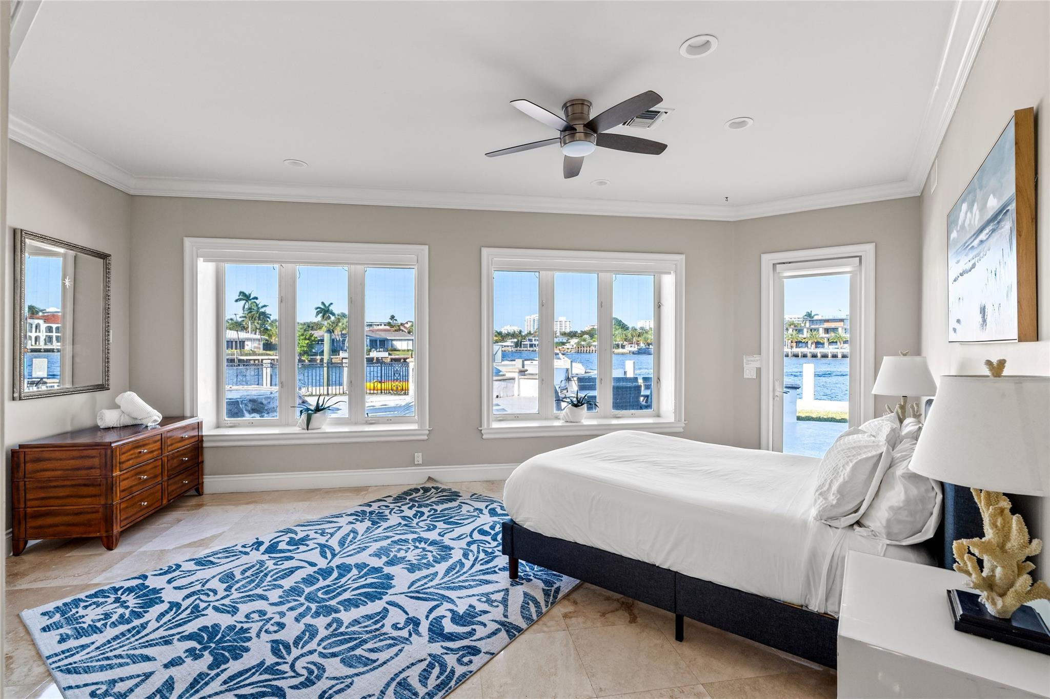 Merritt Isle 45-38 B - Residential