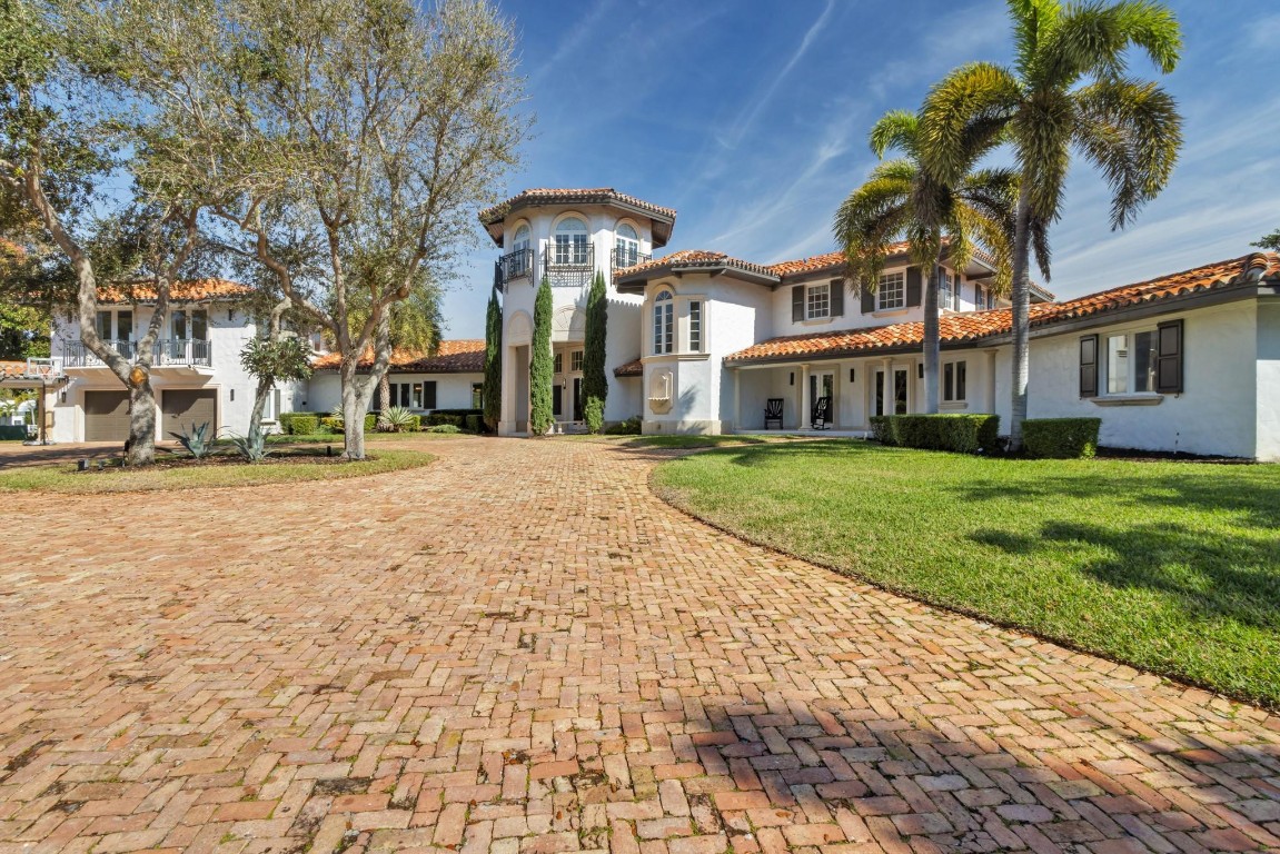 2301 Aqua Vista Boulevard