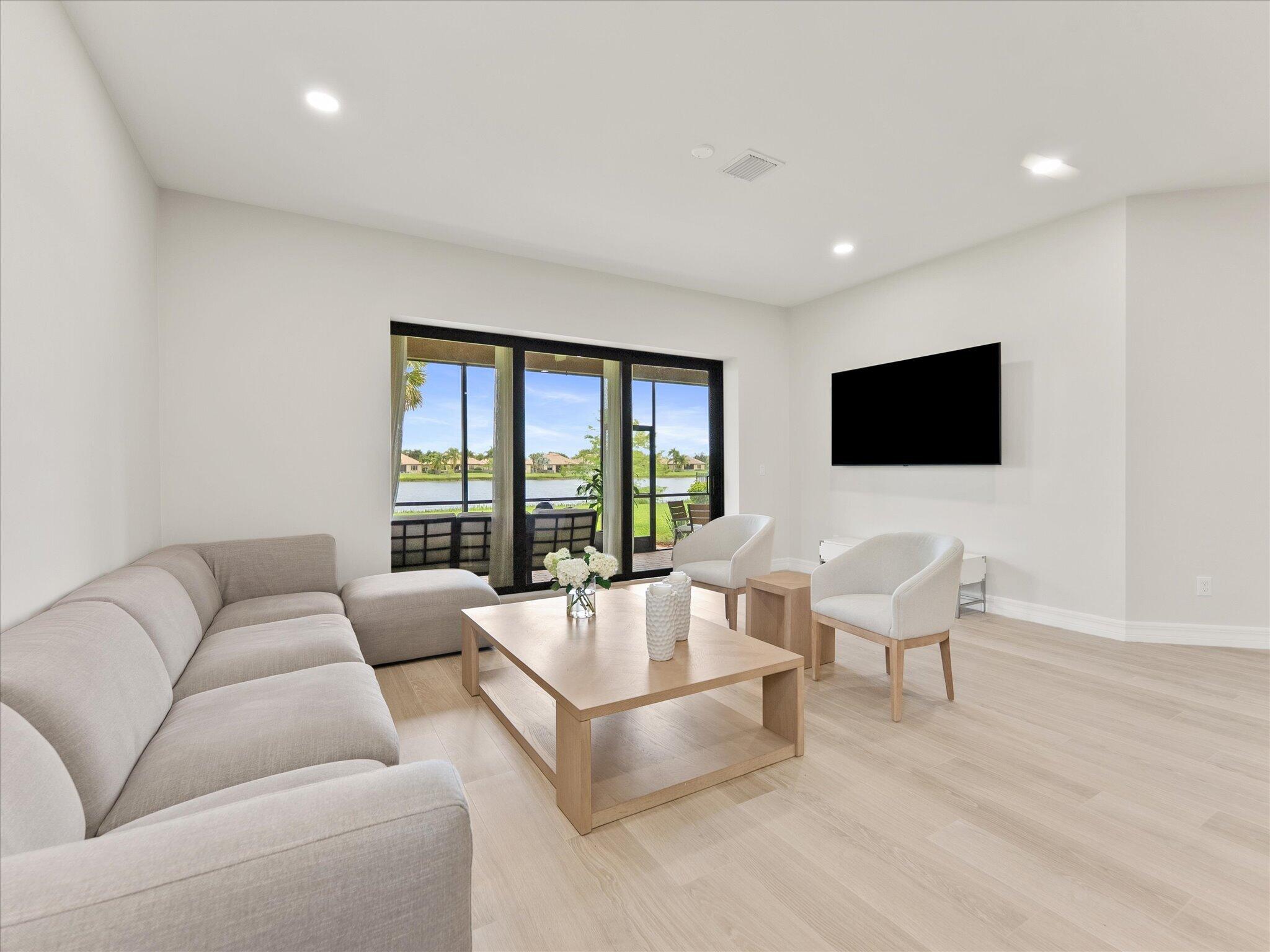 4452 Siena Circle