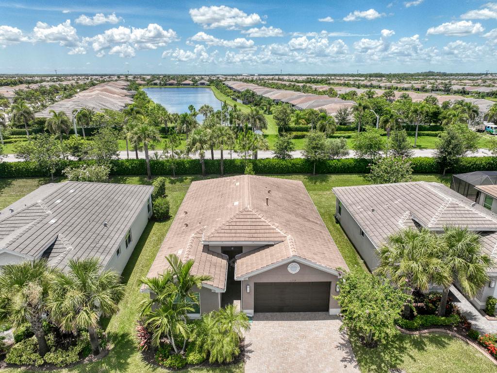 RIVERLAND PARCEL A - PLAT TEN - Residential Lease