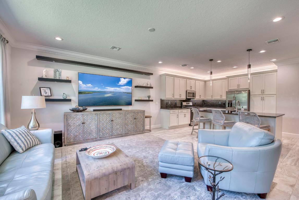 RIVERLAND PARCEL A - PLAT TEN - Residential Lease