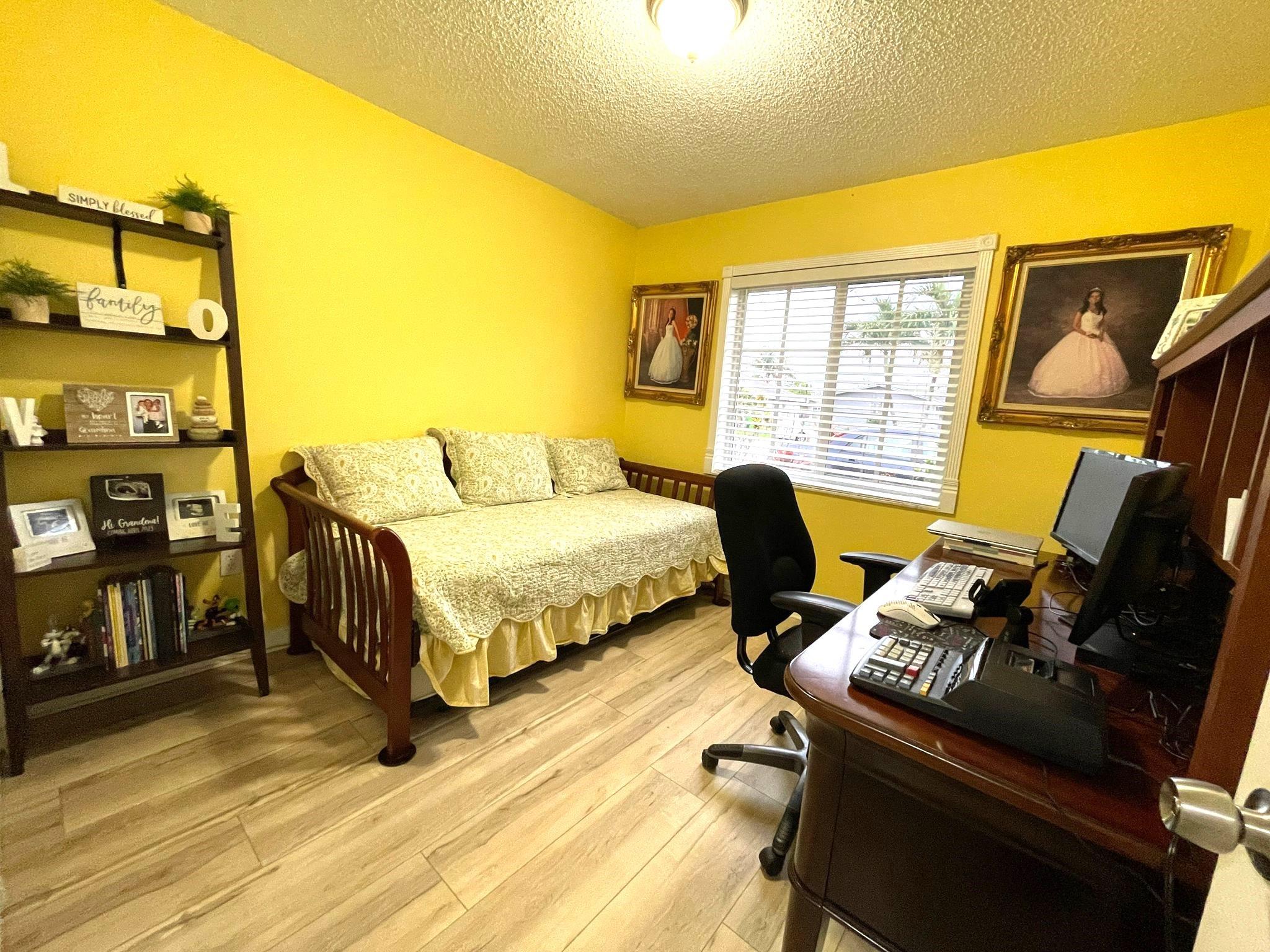 Sunrise Golf Village Sec - Residential