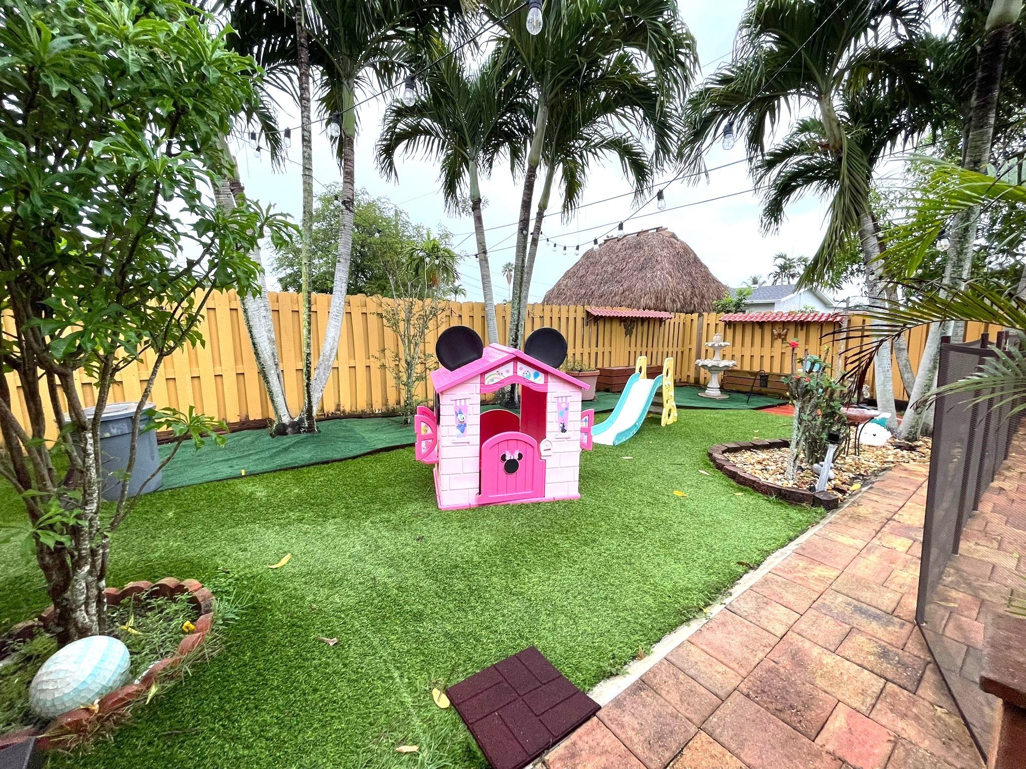 Sunrise Golf Village Sec - Residential