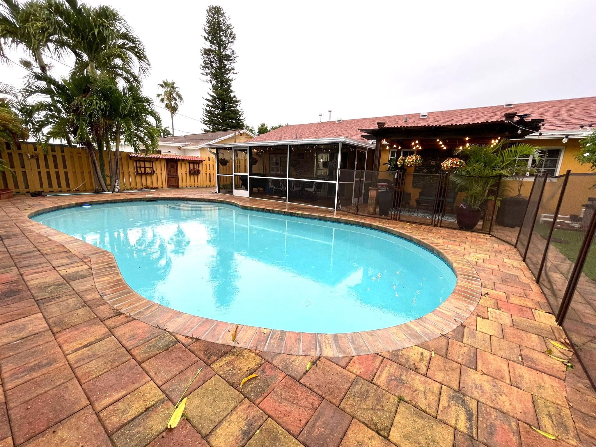 Sunrise Golf Village Sec - Residential