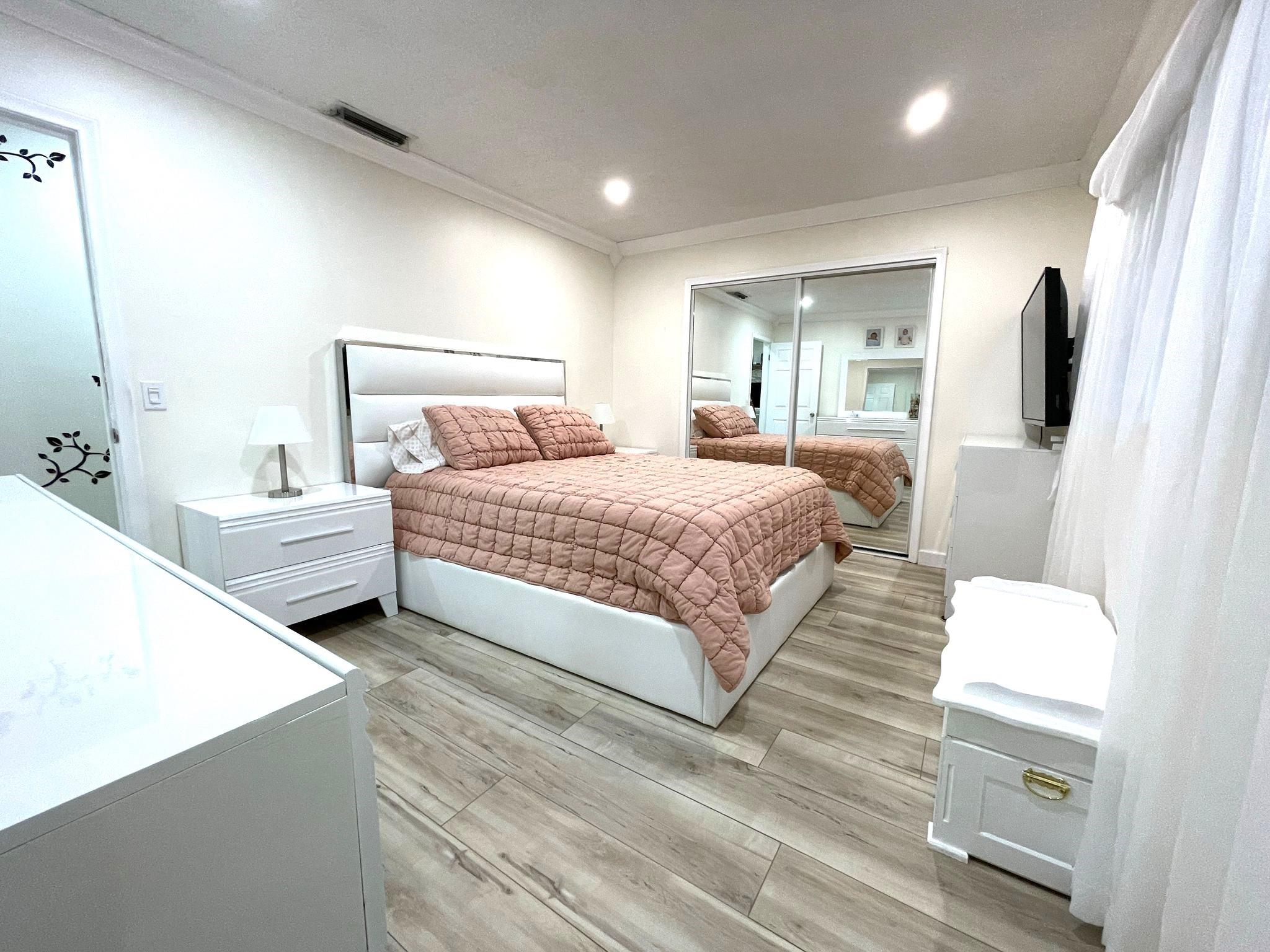 Sunrise Golf Village Sec - Residential