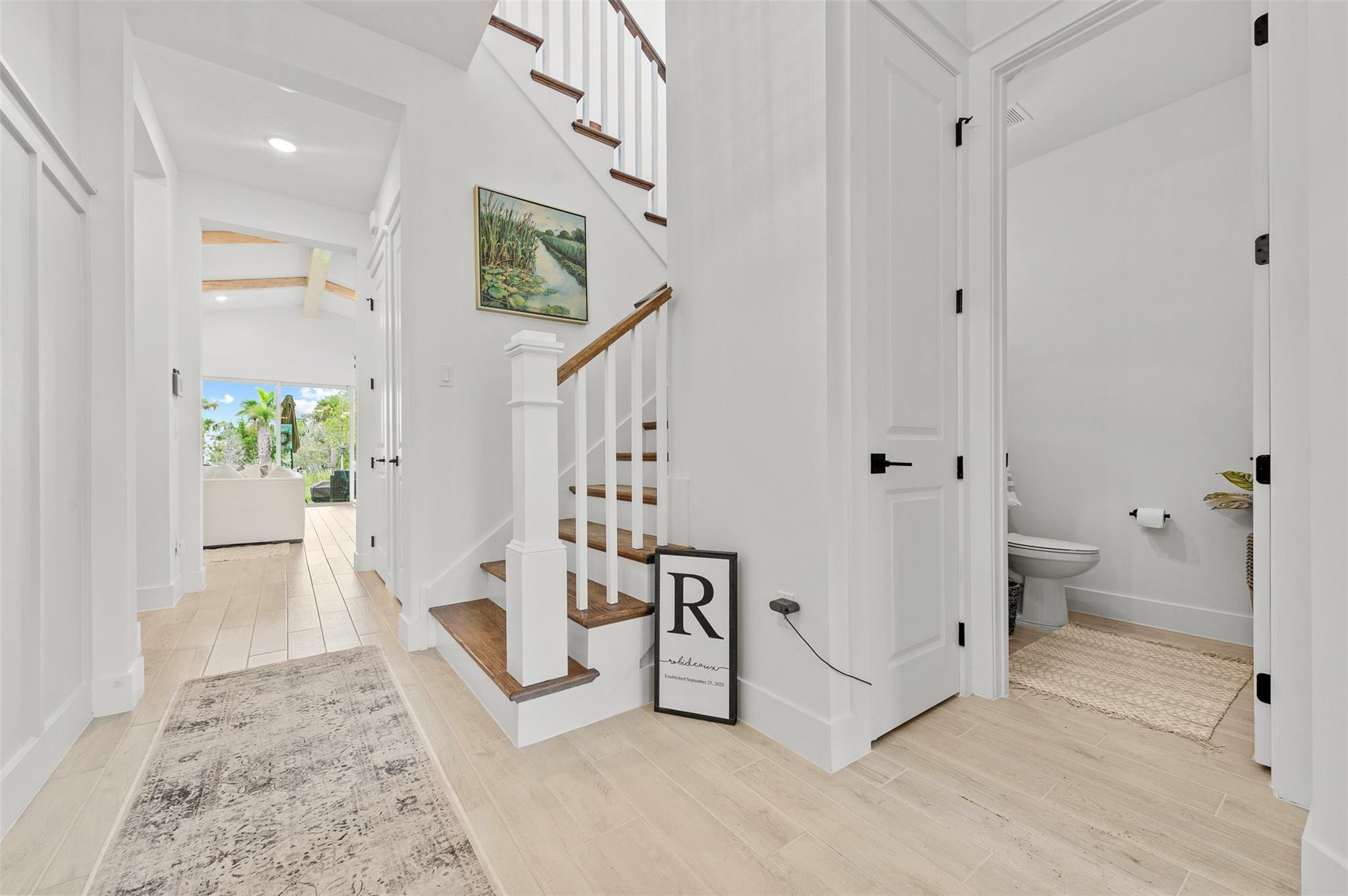 121 SE Rocky Terrace