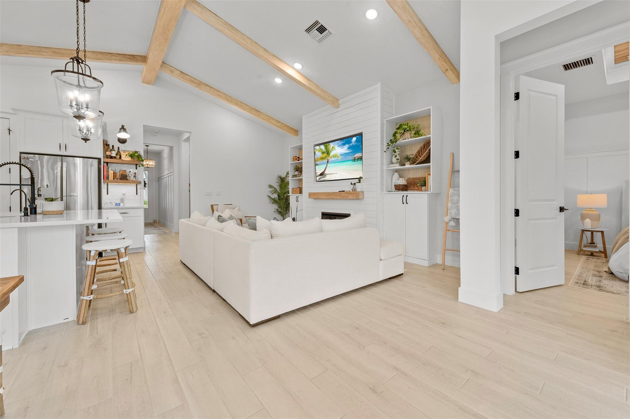 SALERNO RESERVE AT SHOWCASE PUD - Residential