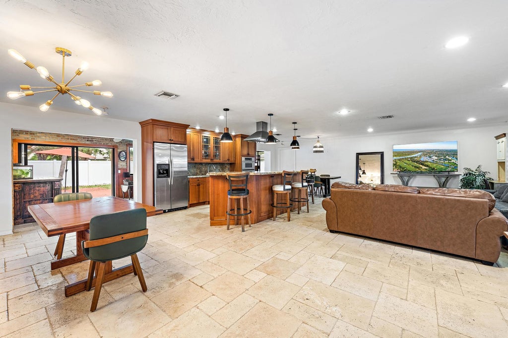Photo of 174 Bayberry Circle, Jupiter, FL 33458 (MLS # B26094217)