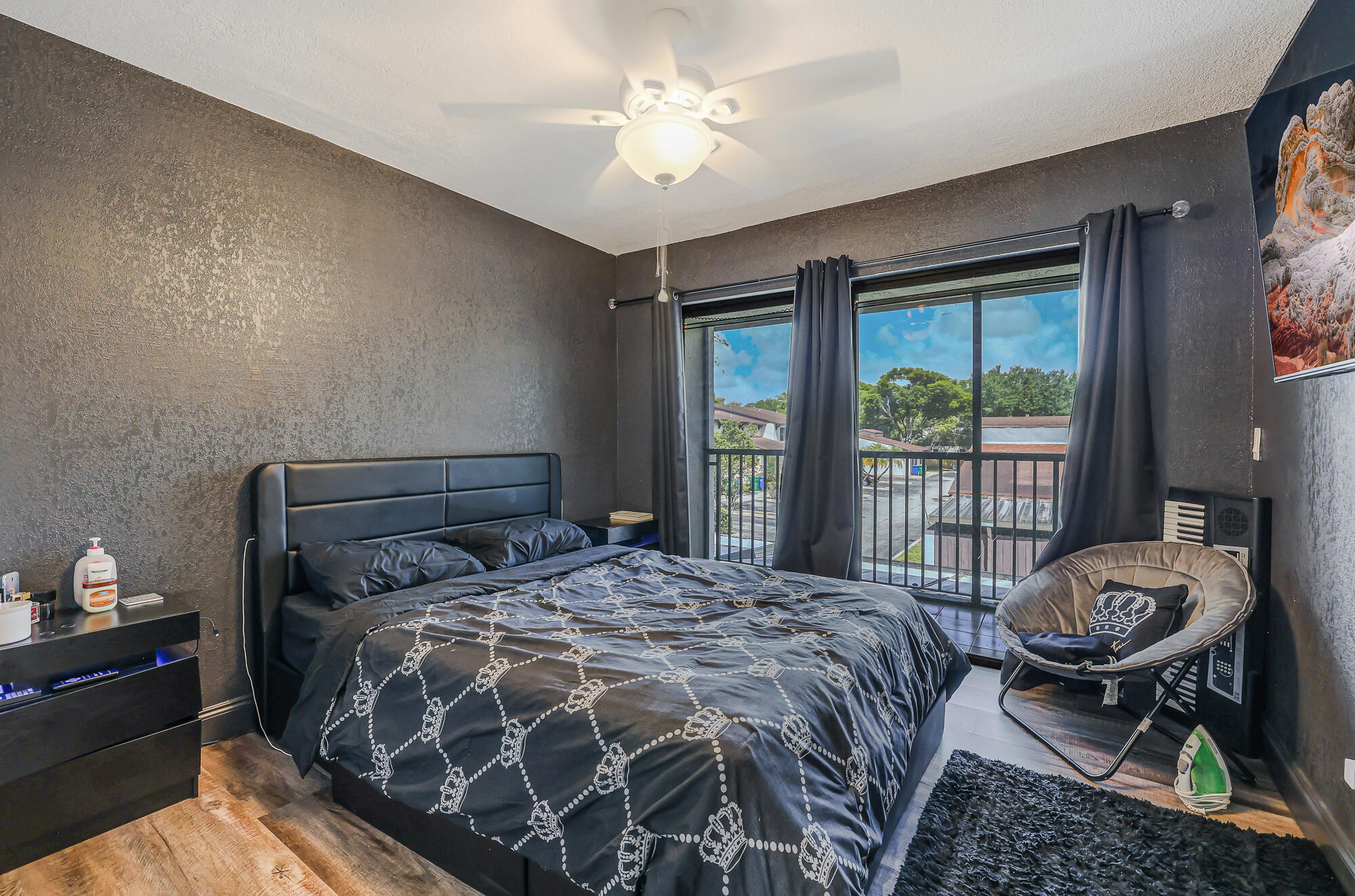 WOODSCAPE TOWNHOMES - Residential