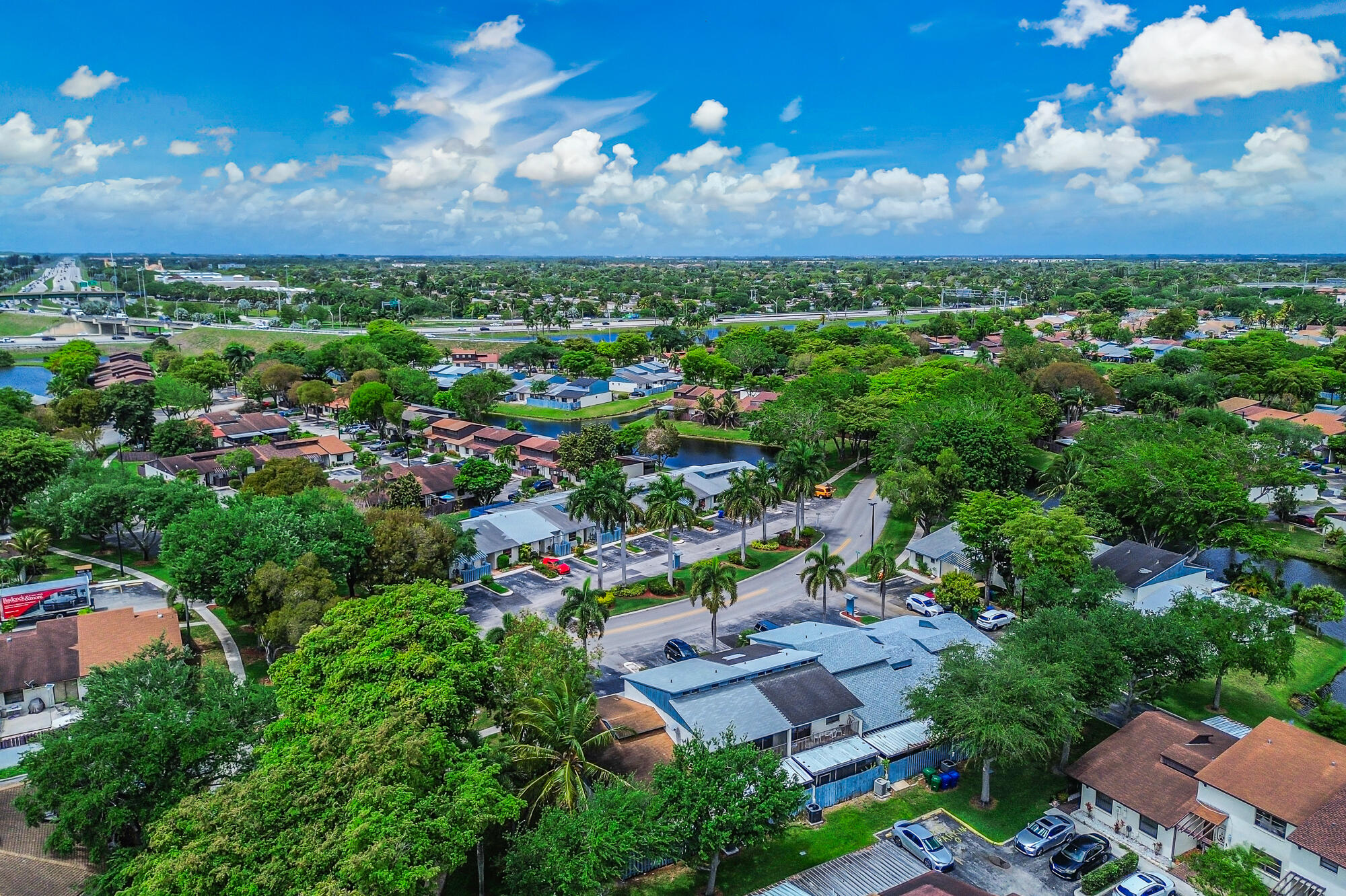 WOODSCAPE TOWNHOMES - Residential