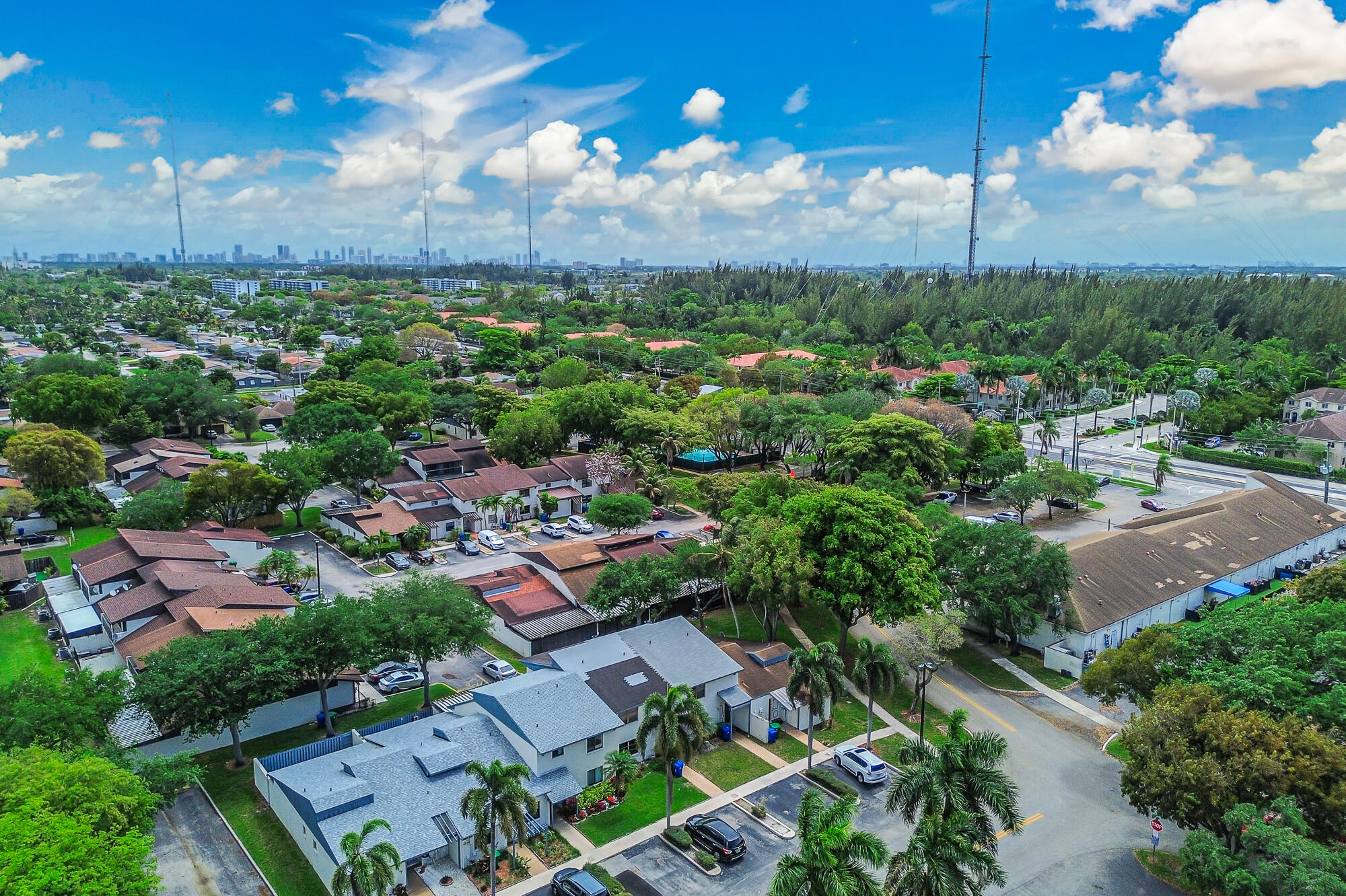 WOODSCAPE TOWNHOMES - Residential