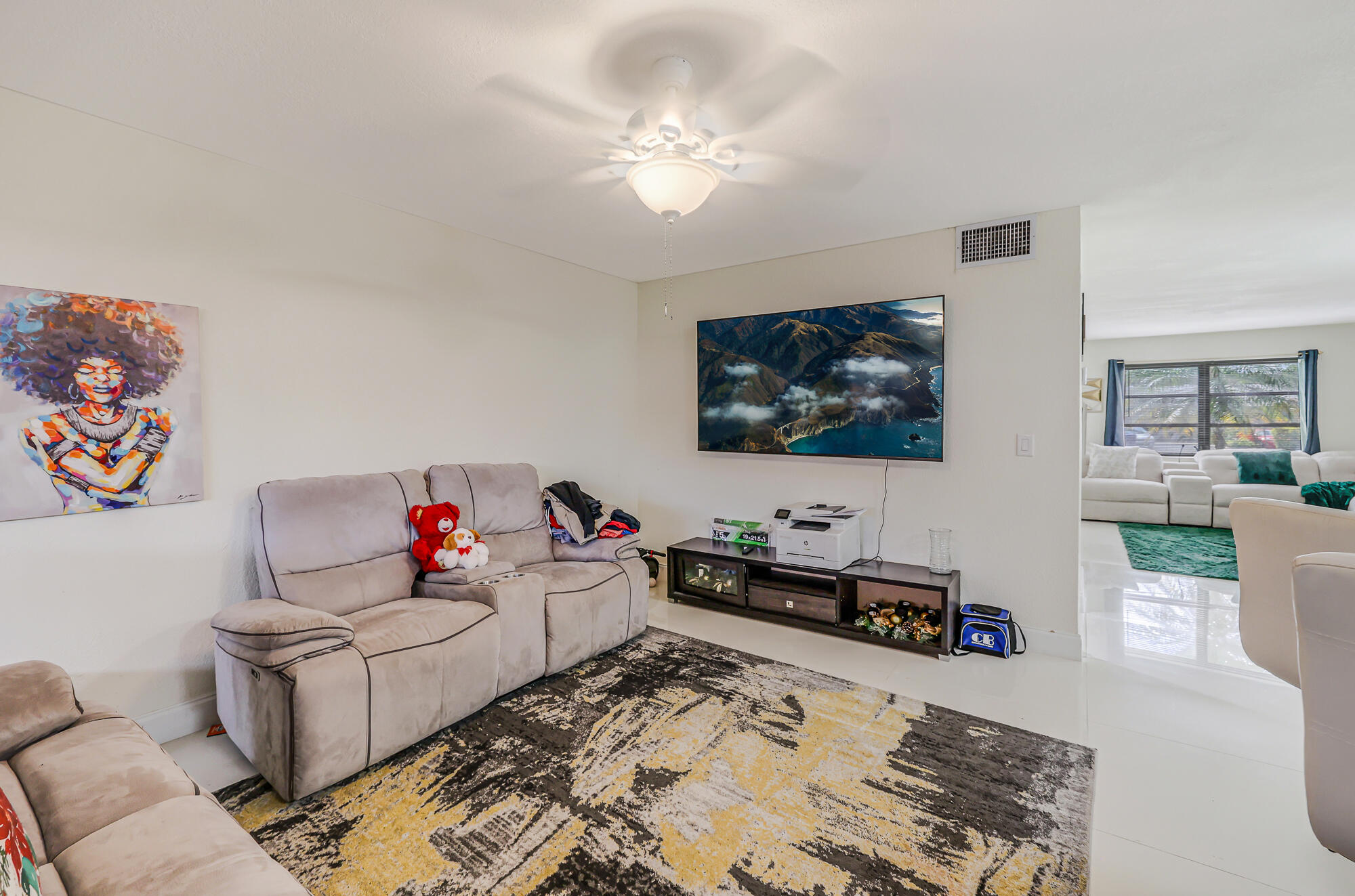 WOODSCAPE TOWNHOMES - Residential