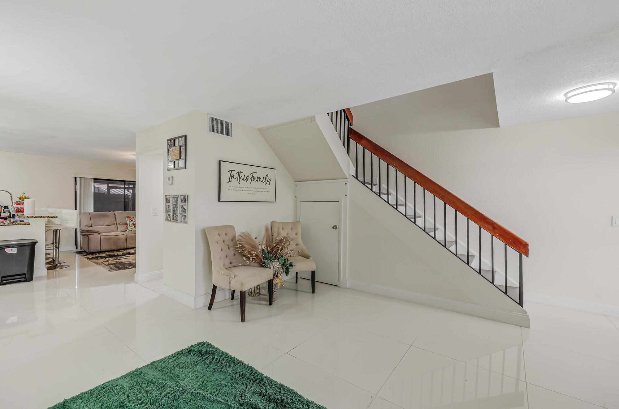 WOODSCAPE TOWNHOMES - Residential