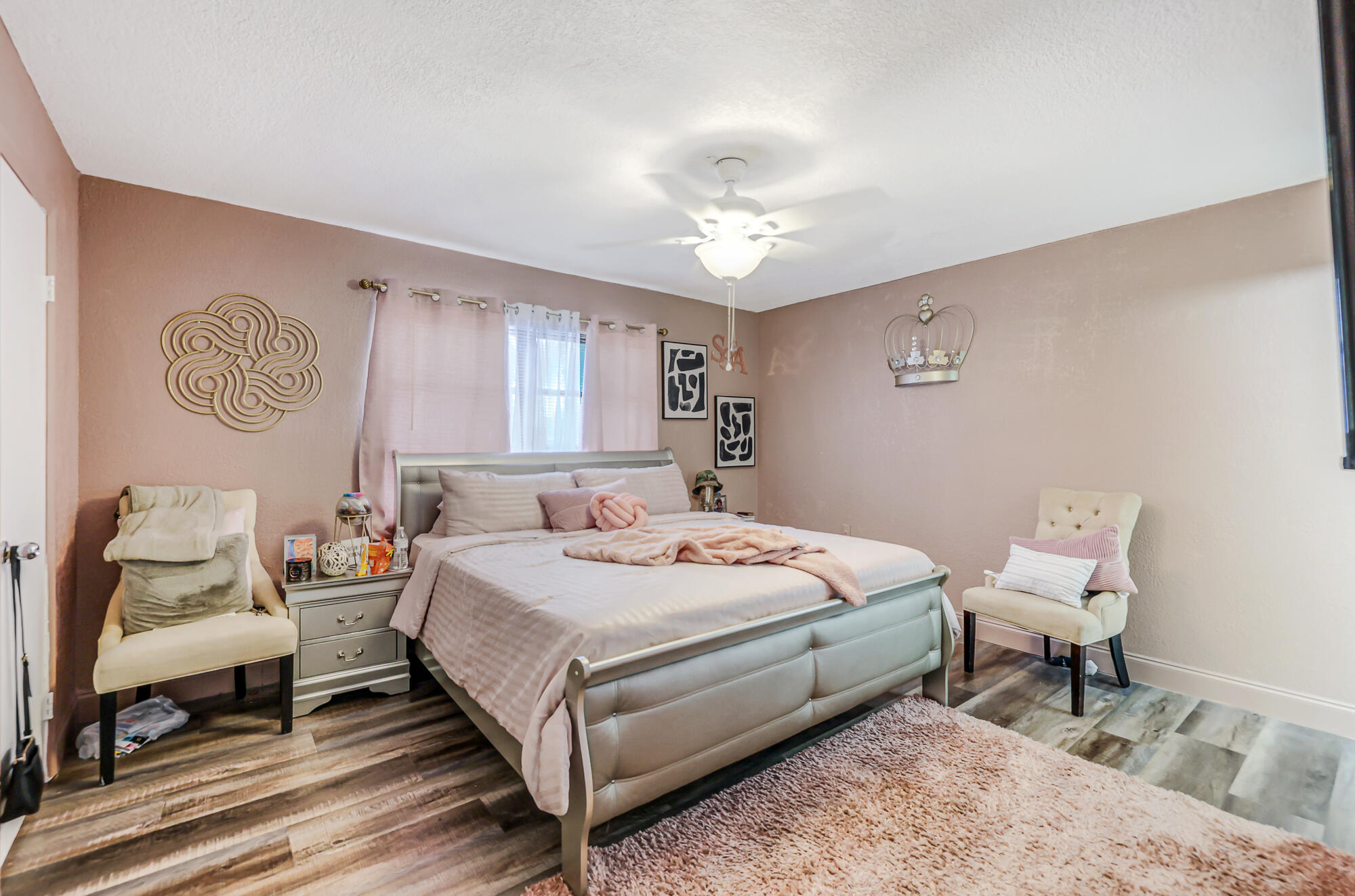 WOODSCAPE TOWNHOMES - Residential