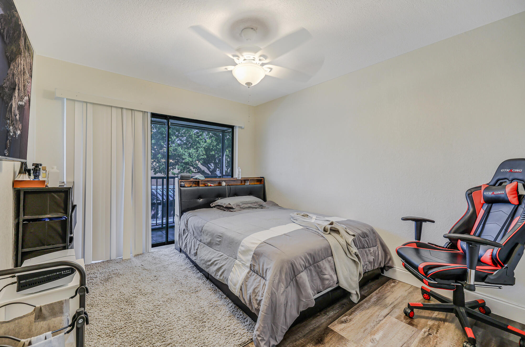 WOODSCAPE TOWNHOMES - Residential