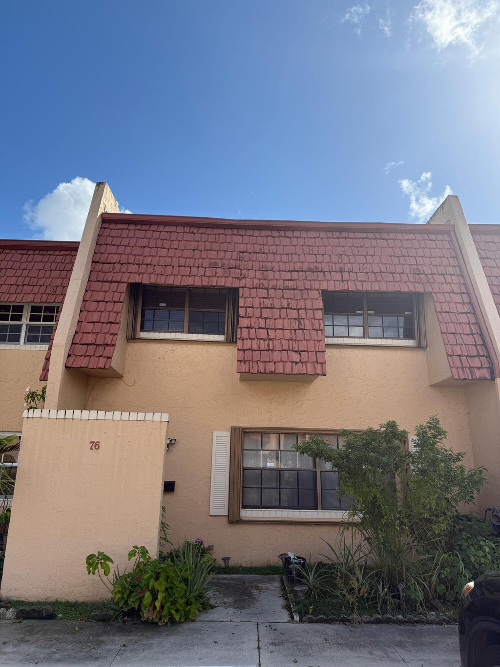 Photo of 76 Ann Lee Lane, Tamarac, FL 33319 (MLS # B26041367)