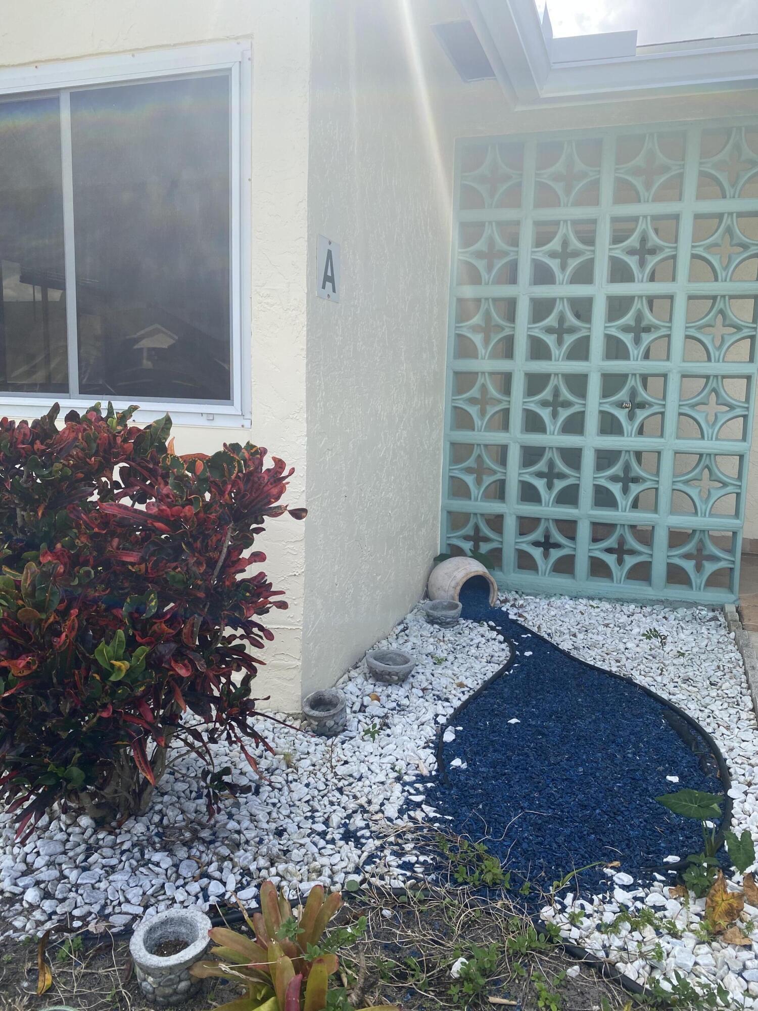 HIGH POINT OF DELRAY WEST CONDO SEC 1&2 - Residential Lease