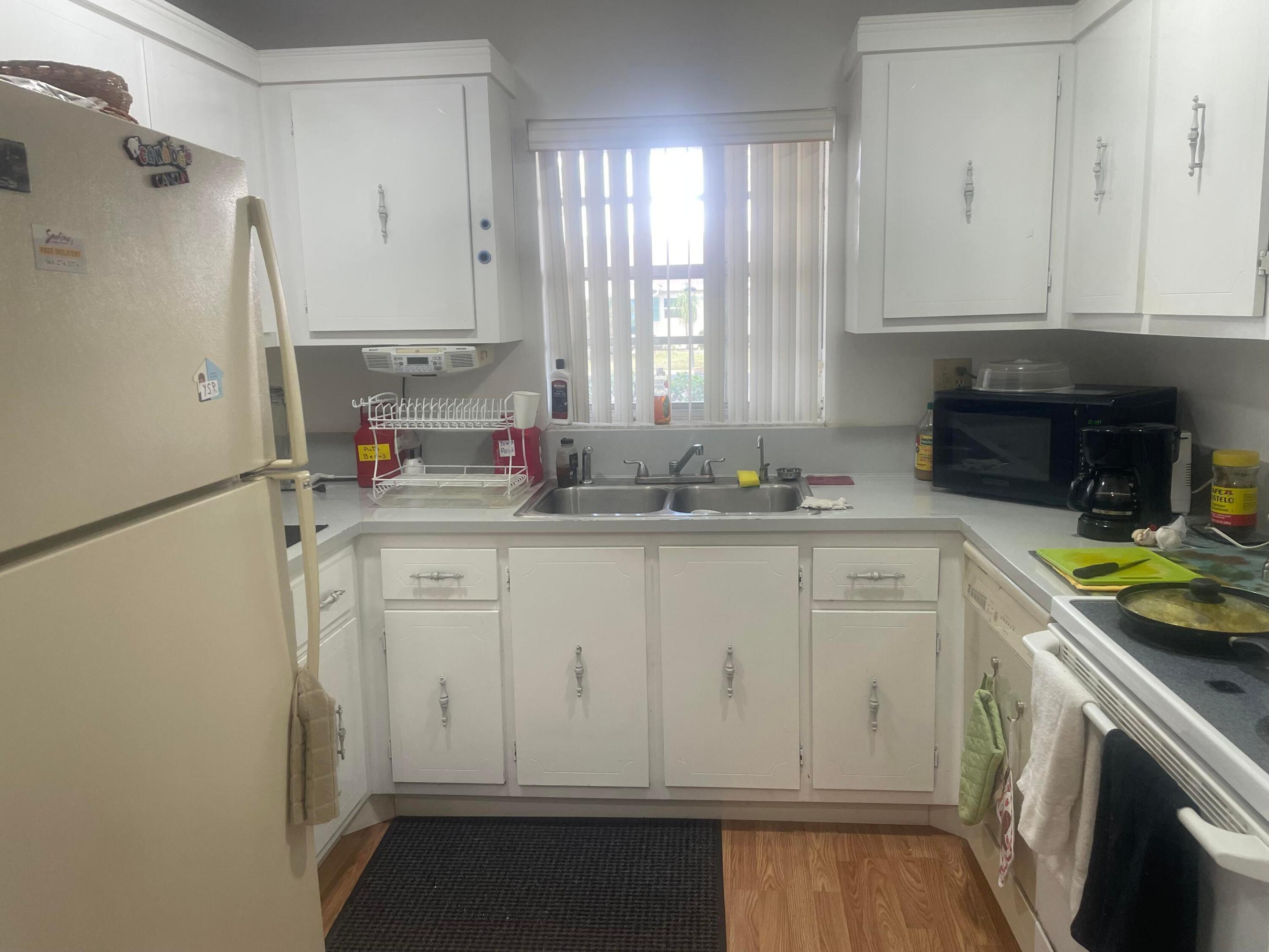 HIGH POINT OF DELRAY WEST CONDO SEC 1&2 - Residential Lease