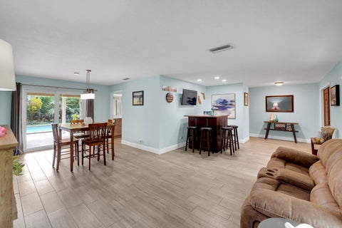 Tiny photo for 10850 NW 33RD Street, Coral Springs, FL 33065 (MLS # B26089615)