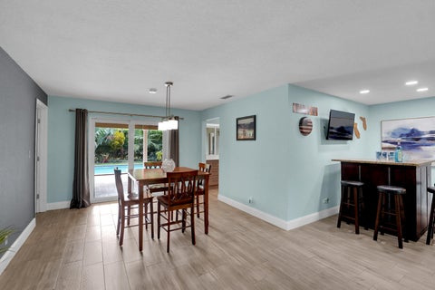Tiny photo for 10850 NW 33RD Street, Coral Springs, FL 33065 (MLS # B26089615)