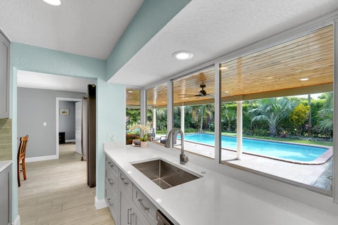 Tiny photo for 10850 NW 33RD Street, Coral Springs, FL 33065 (MLS # B26089615)