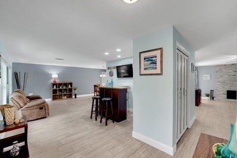 Tiny photo for 10850 NW 33RD Street, Coral Springs, FL 33065 (MLS # B26089615)