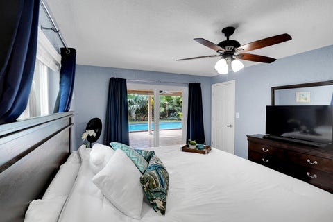 Tiny photo for 10850 NW 33RD Street, Coral Springs, FL 33065 (MLS # B26089615)