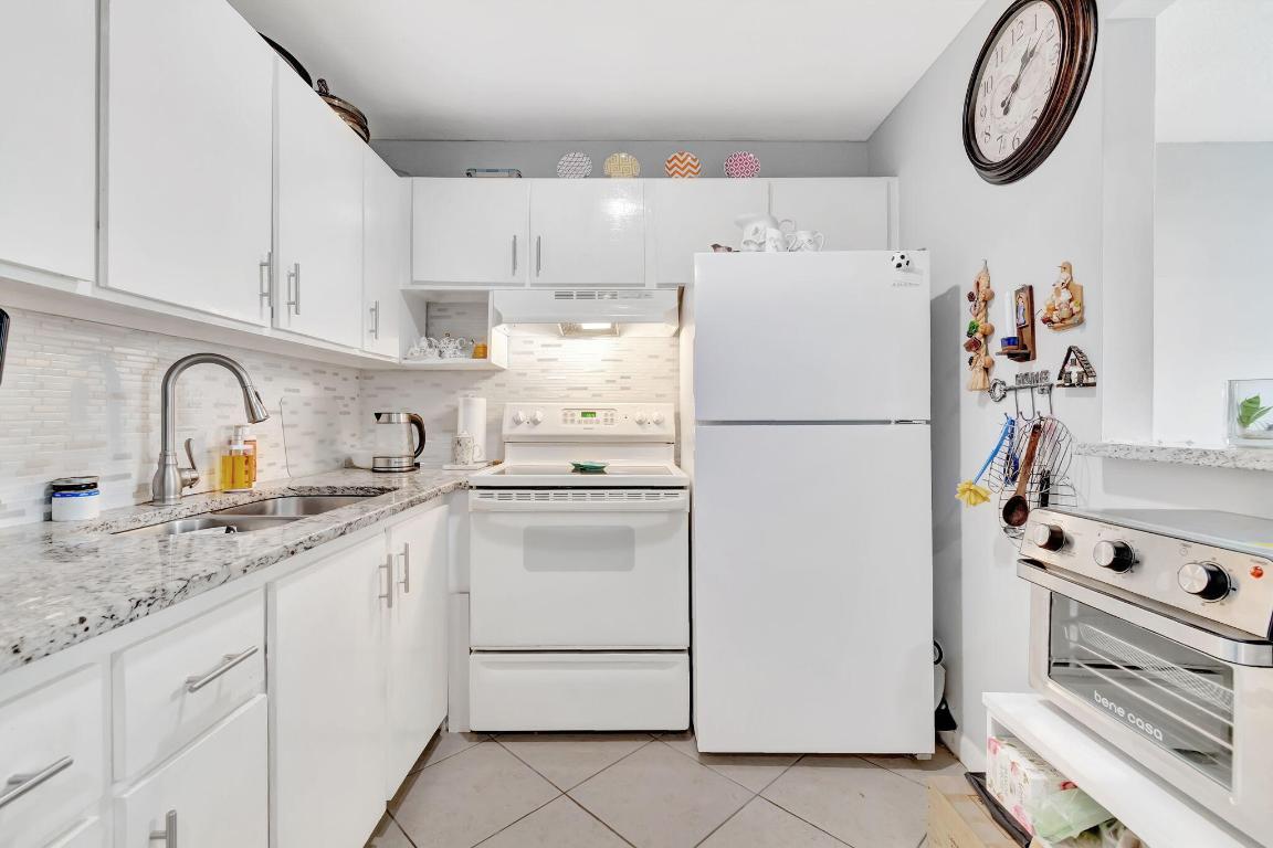 ANDOVER CONDOS - Residential