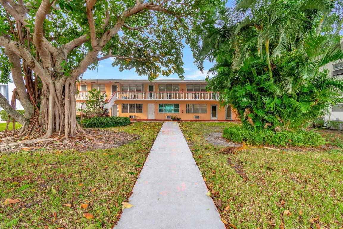 ANDOVER CONDOS - Residential