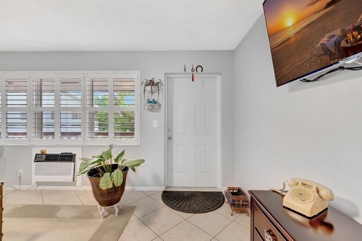 ANDOVER CONDOS - Residential