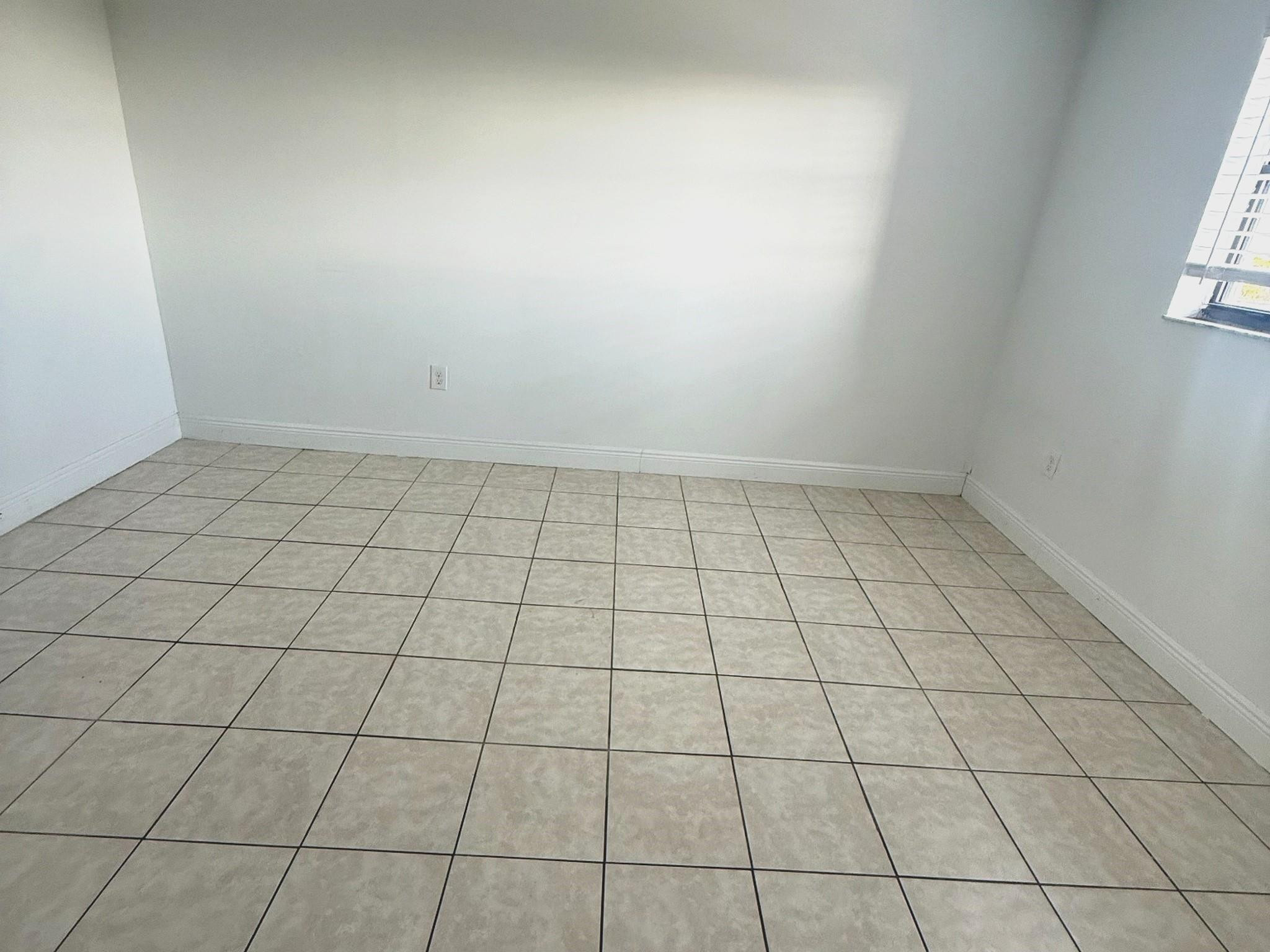 Fontainebleau Gardens Con - Residential Lease