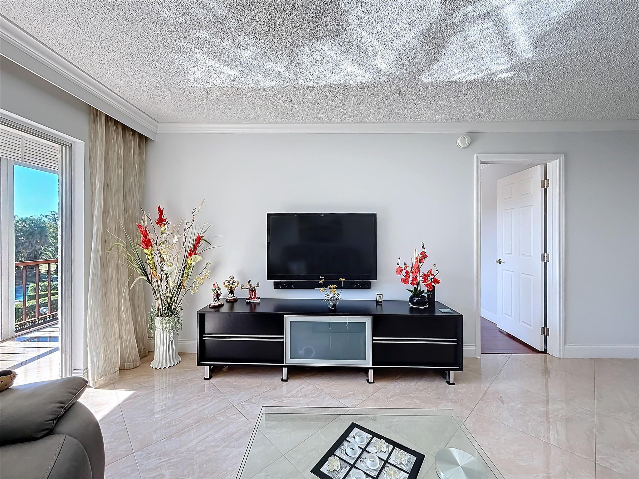 GREENS OF INVERRARY - Residential