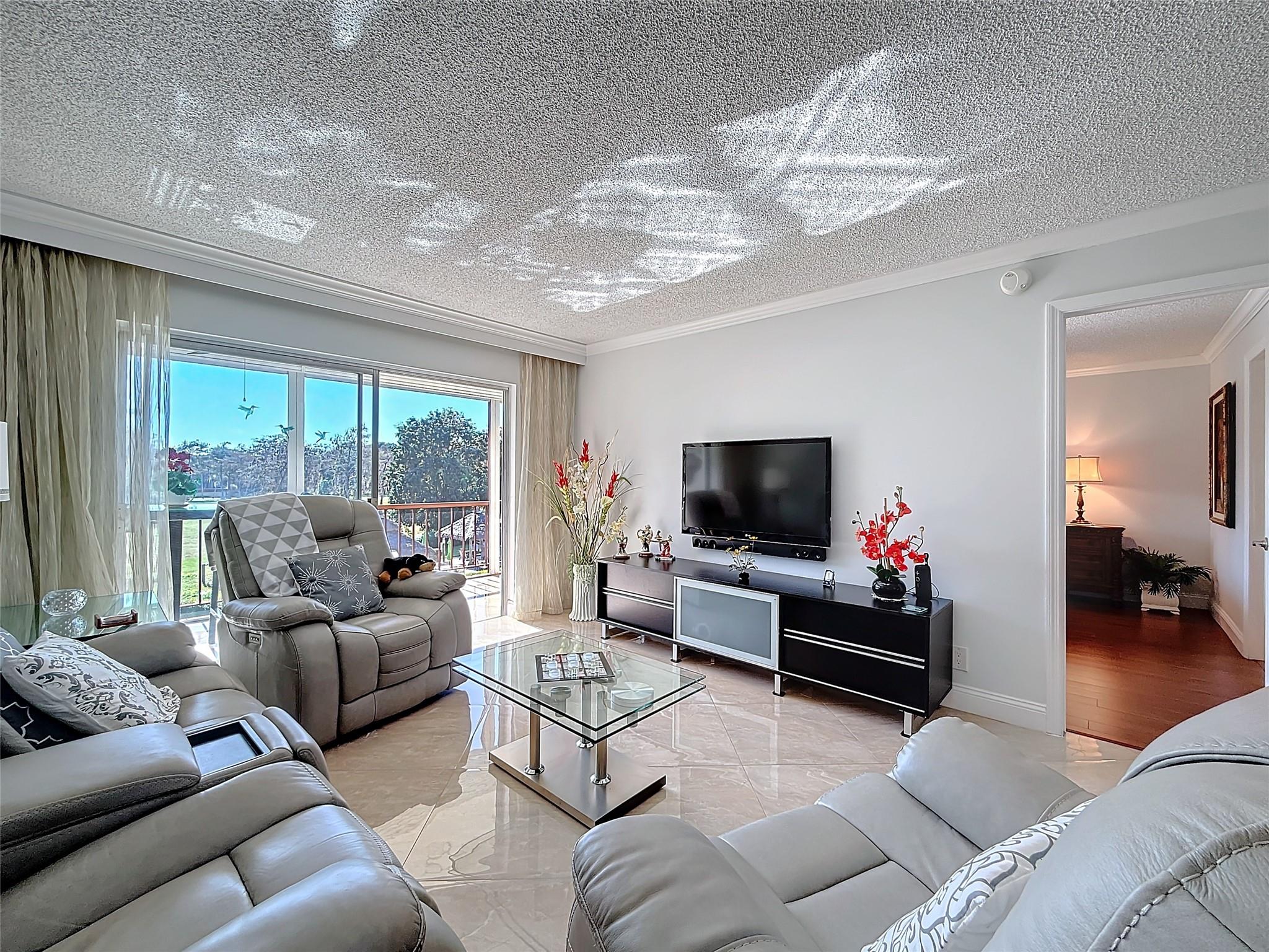 GREENS OF INVERRARY - Residential