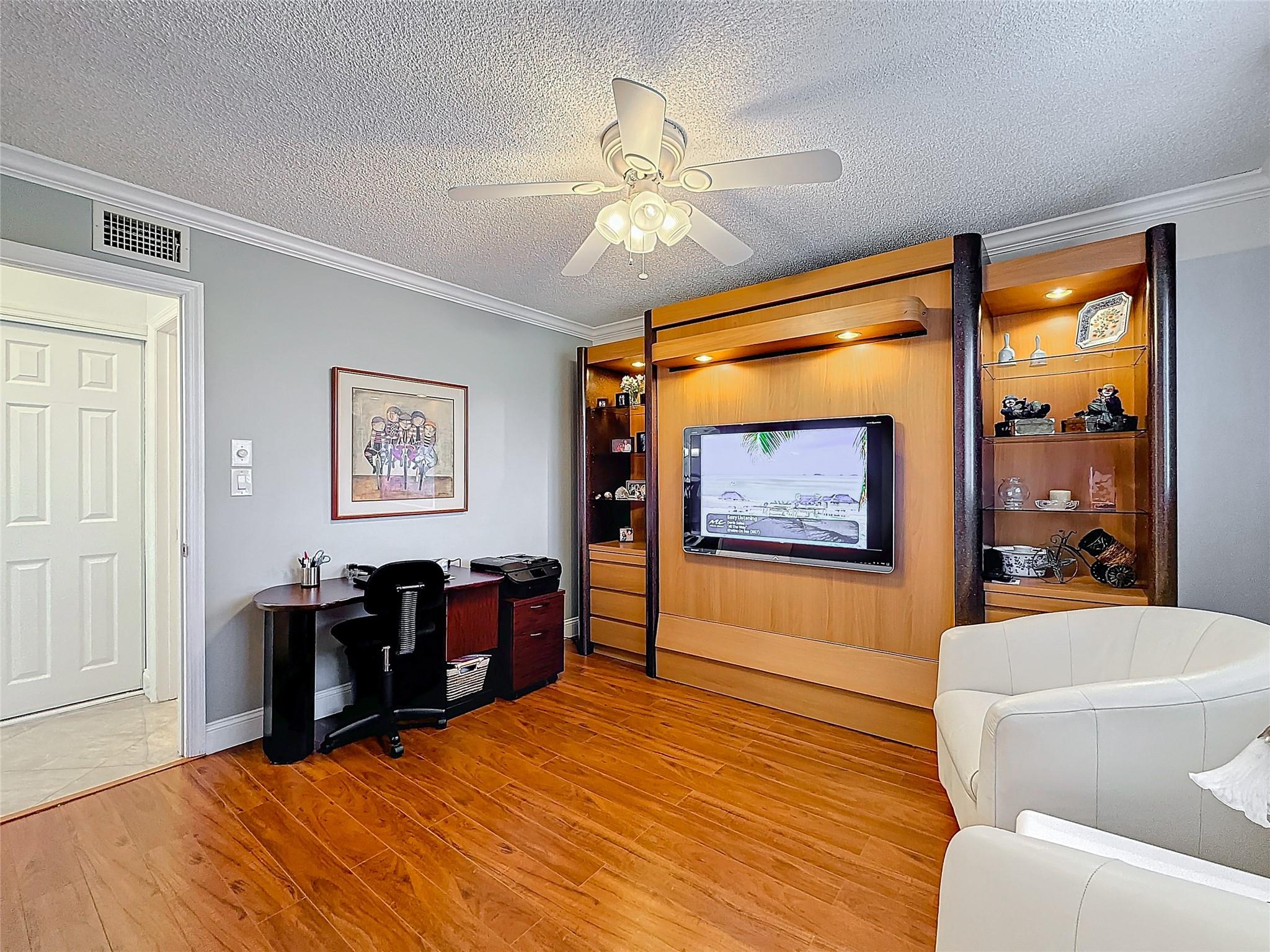 GREENS OF INVERRARY - Residential