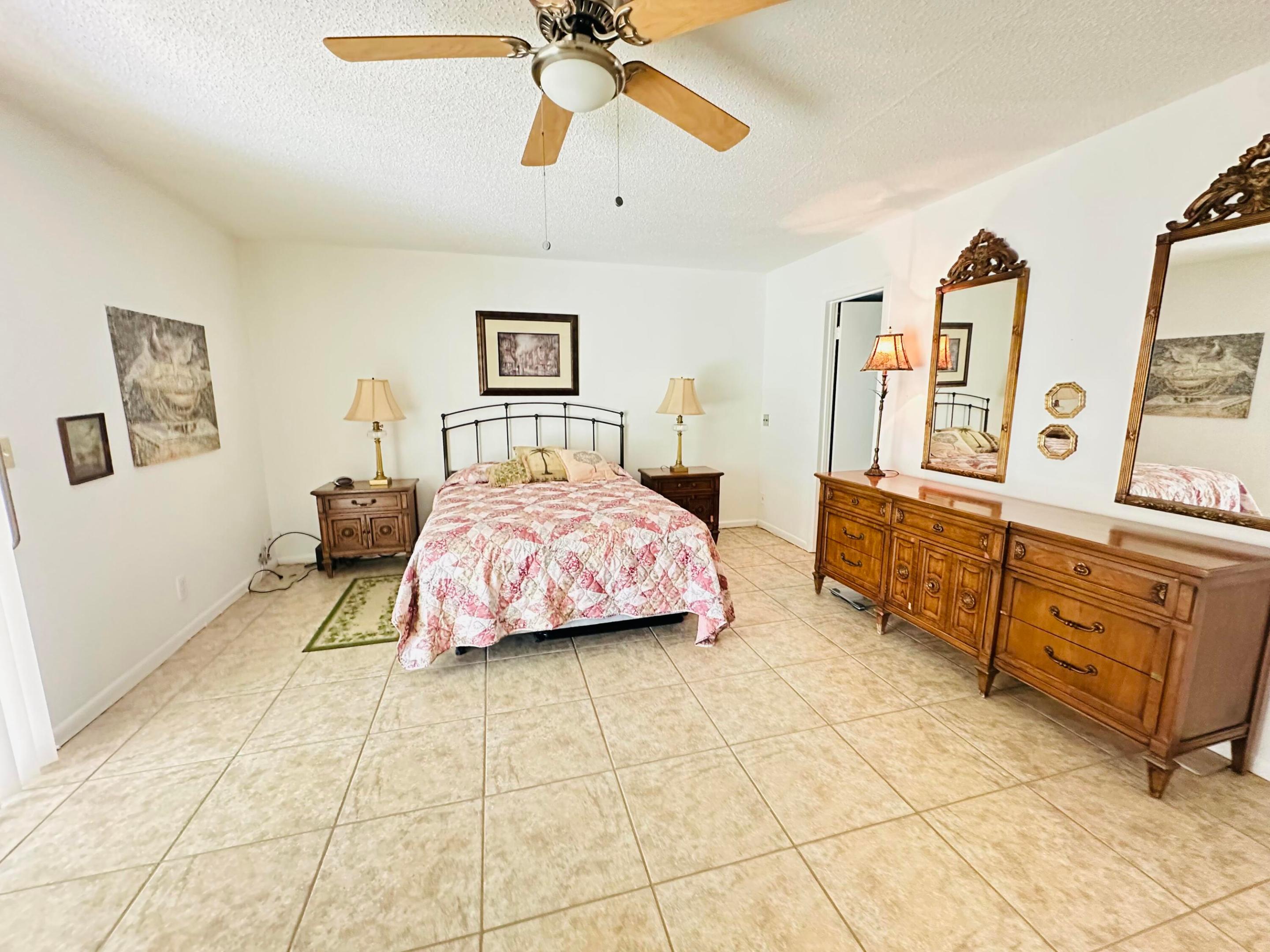 CAMBRIDGE G CONDO - Residential