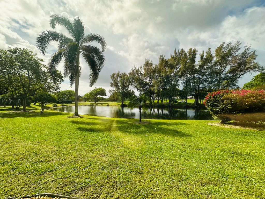 Photo of 1146 Cambridge G, Deerfield Beach, FL 33442 (MLS # B26004904)