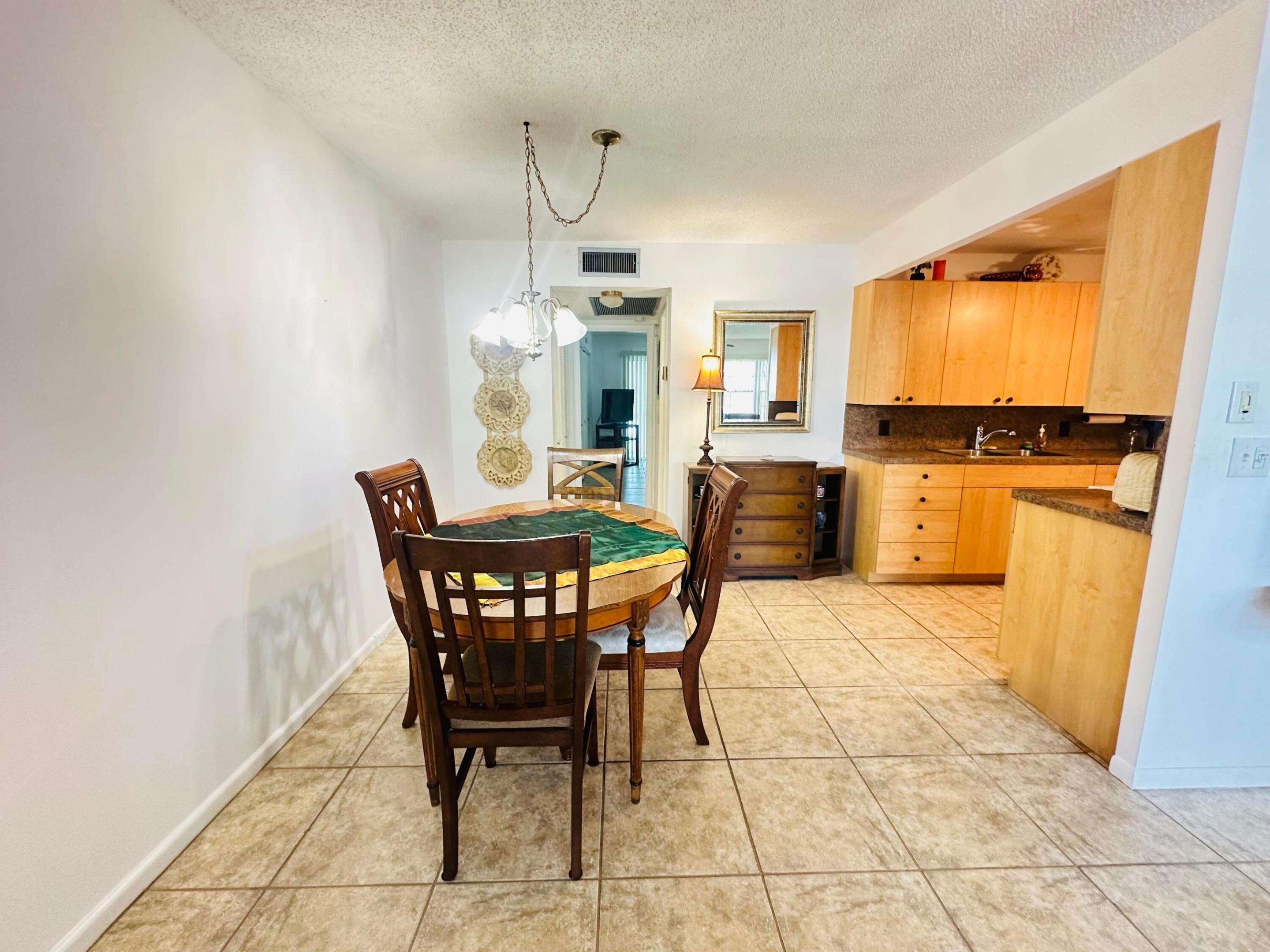 CAMBRIDGE G CONDO - Residential