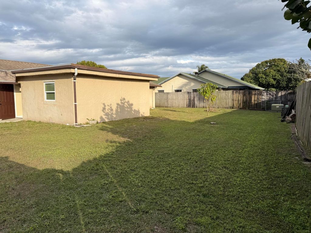 Photo of 4941 N Marbella Road N, West Palm Beach, FL 33417 (MLS # R11159506)