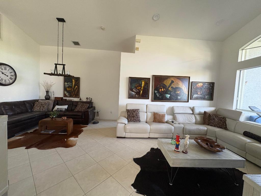 AVALON ESTATES - Residential