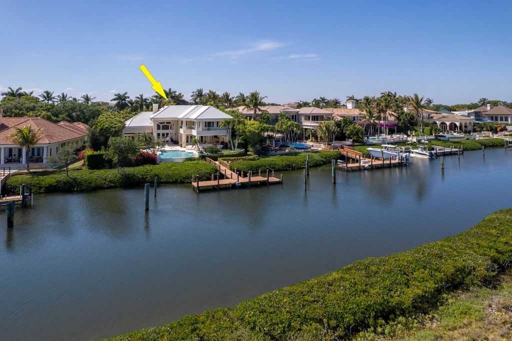 Photo of 194 Spyglass Court, Jupiter, FL 33477 (MLS # B26007884)