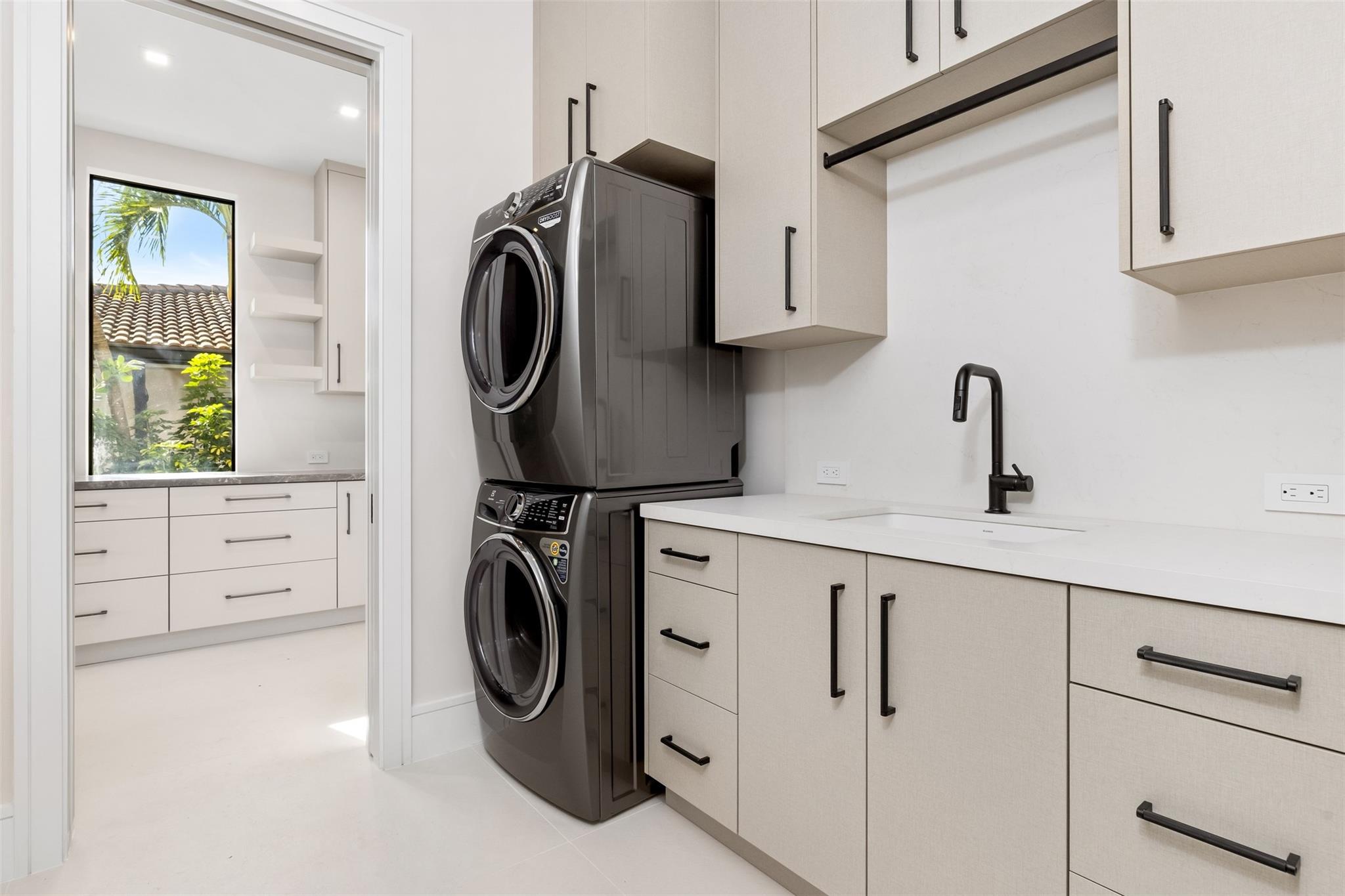 CORAL RIDGE COUNTRY CLUB - Residential