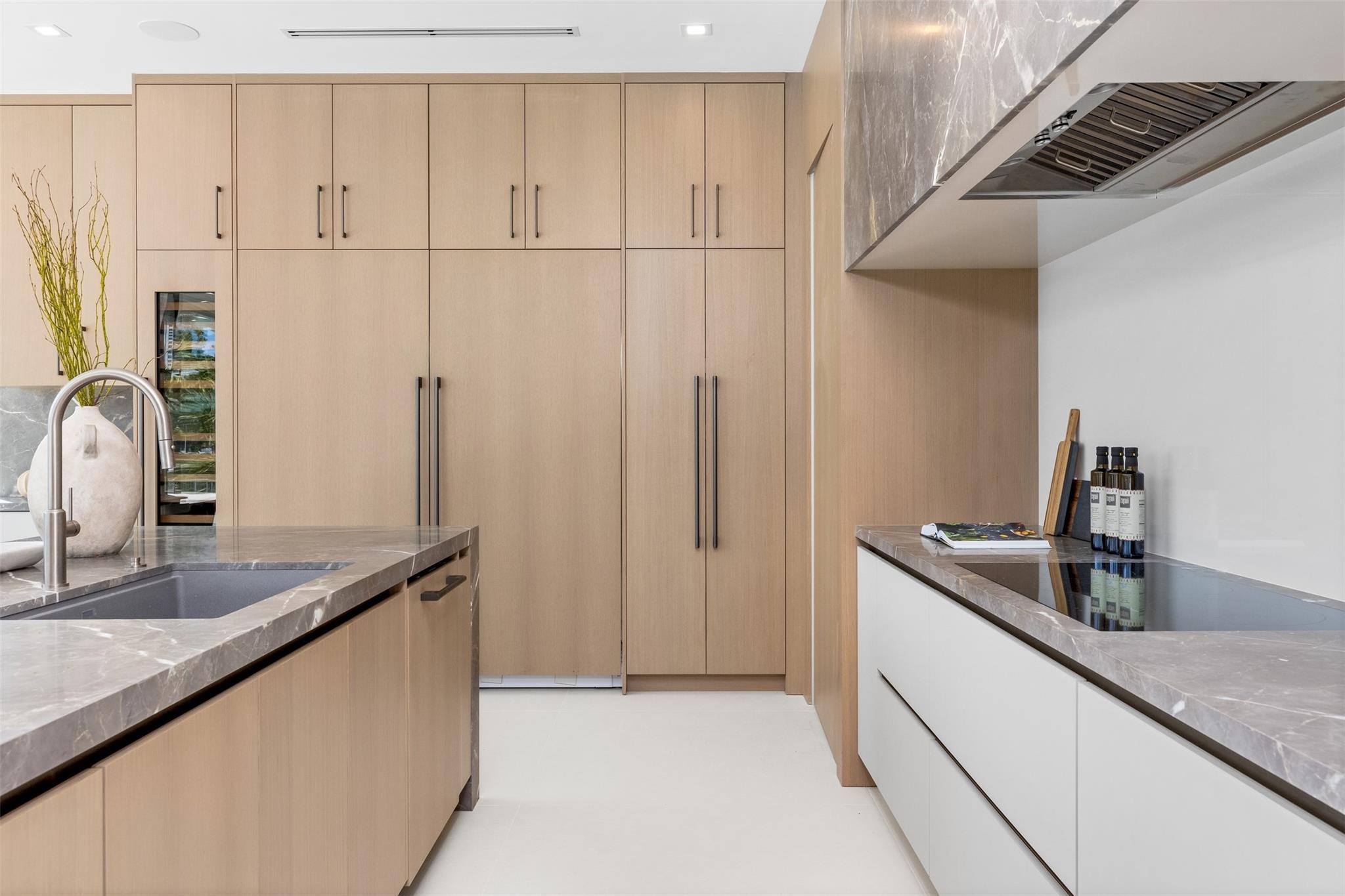 CORAL RIDGE COUNTRY CLUB - Residential