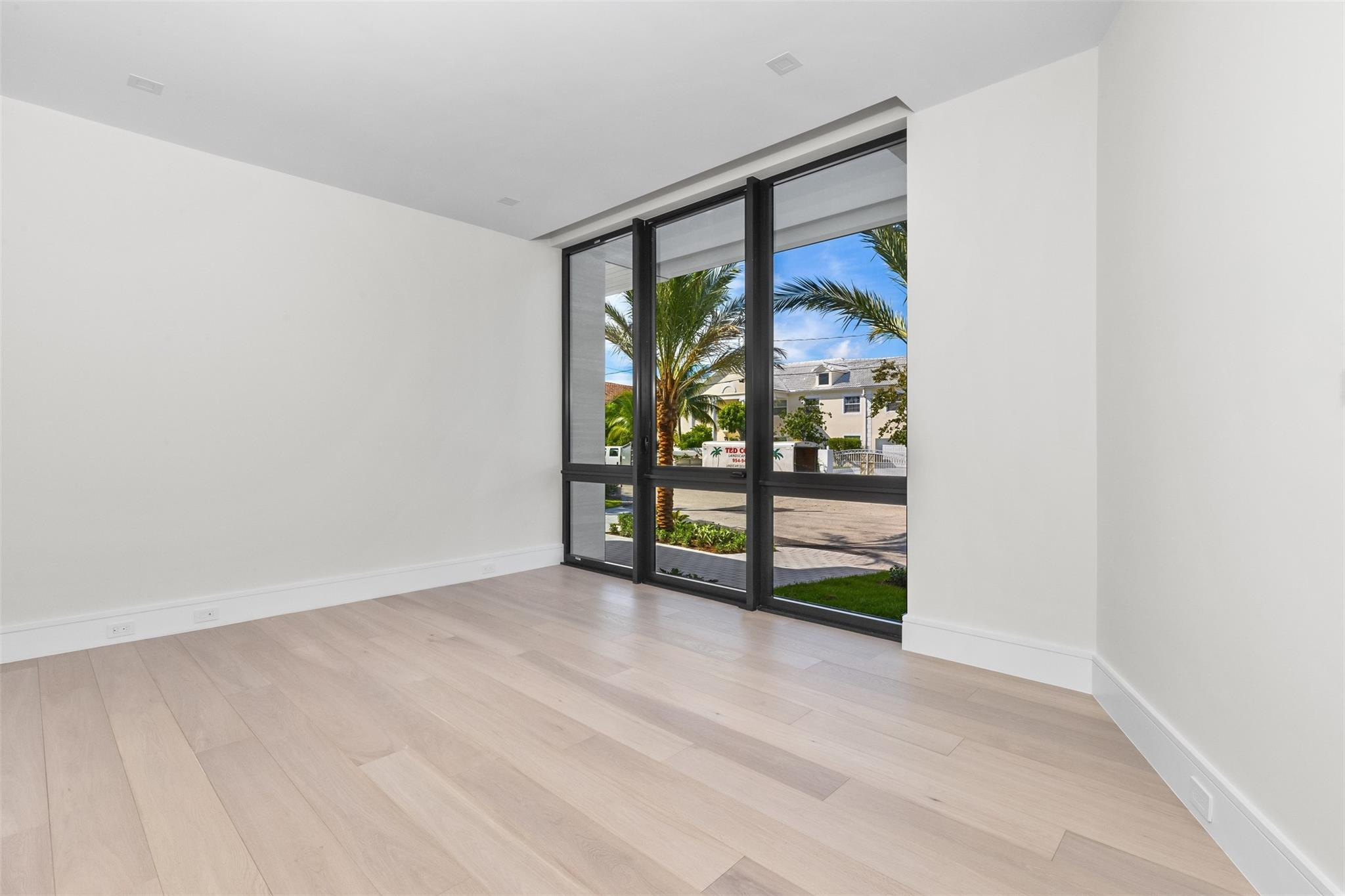 CORAL RIDGE COUNTRY CLUB - Residential