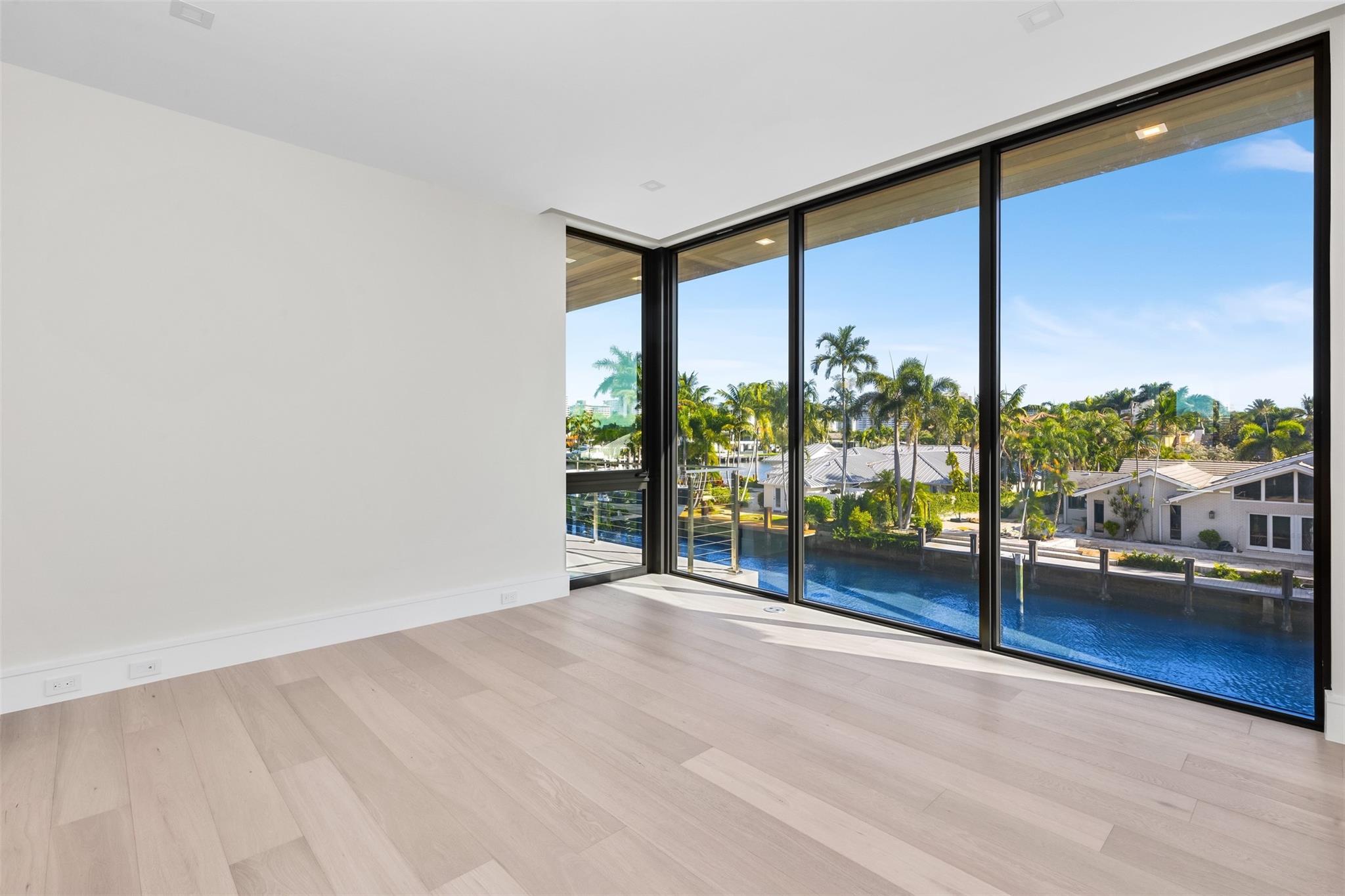 CORAL RIDGE COUNTRY CLUB - Residential