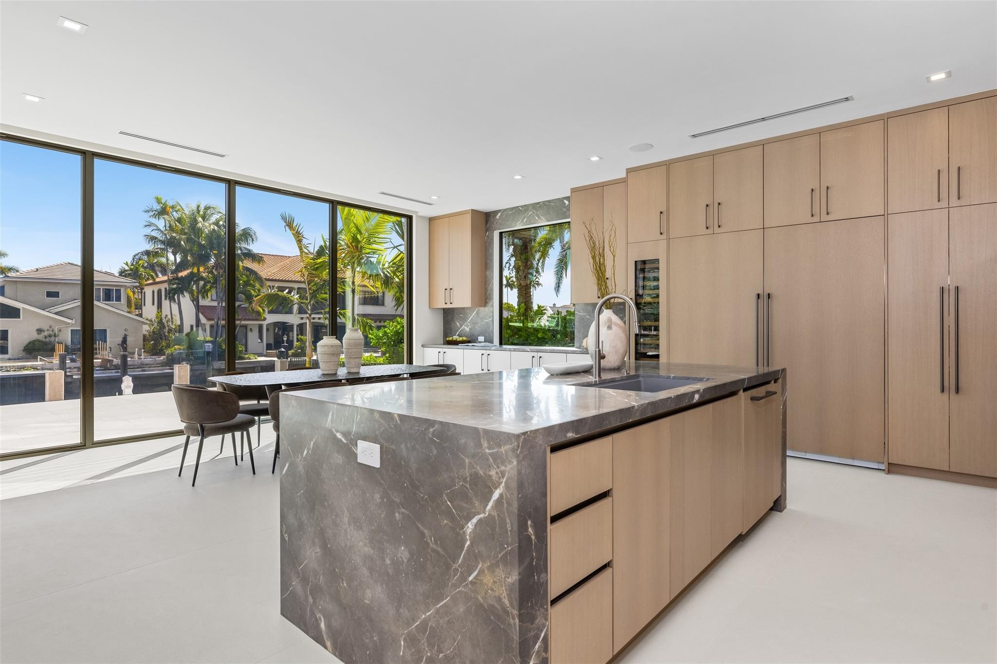 CORAL RIDGE COUNTRY CLUB - Residential