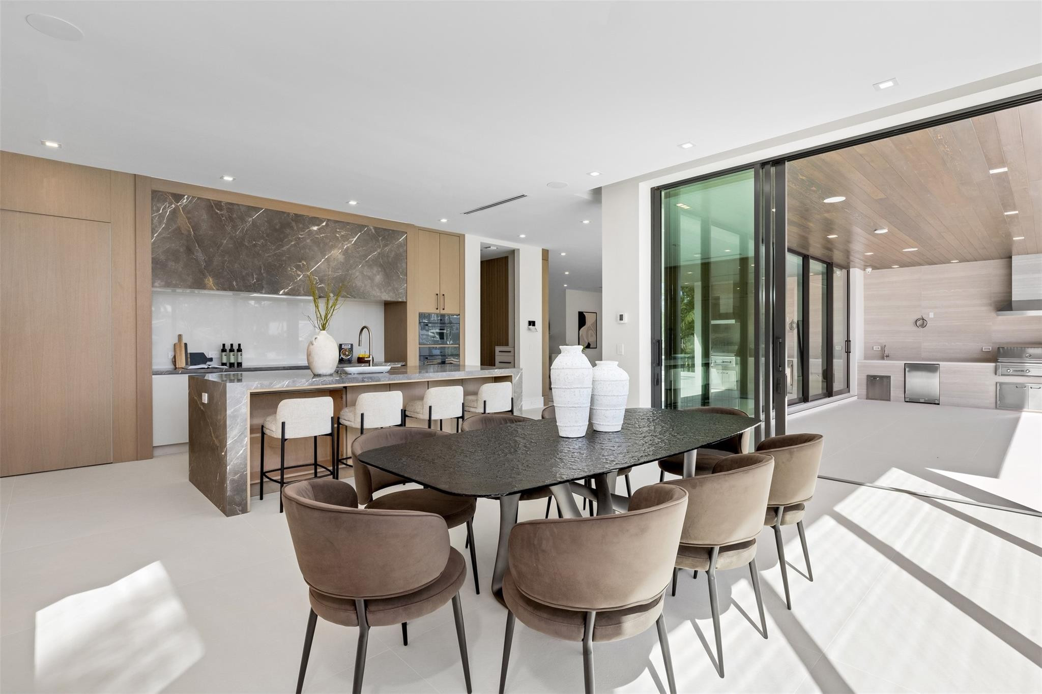 CORAL RIDGE COUNTRY CLUB - Residential