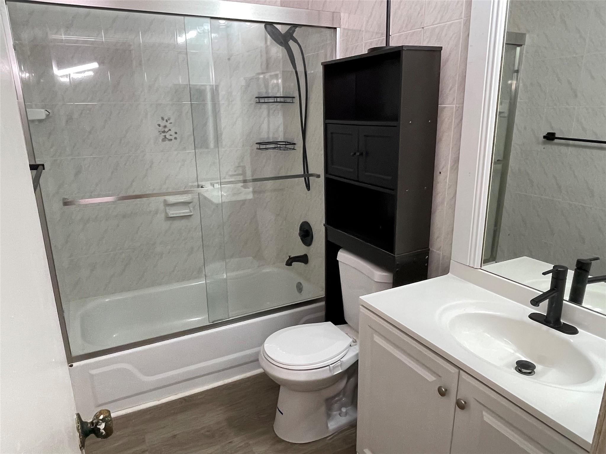 Del Rio Village North 86- - Residential Lease